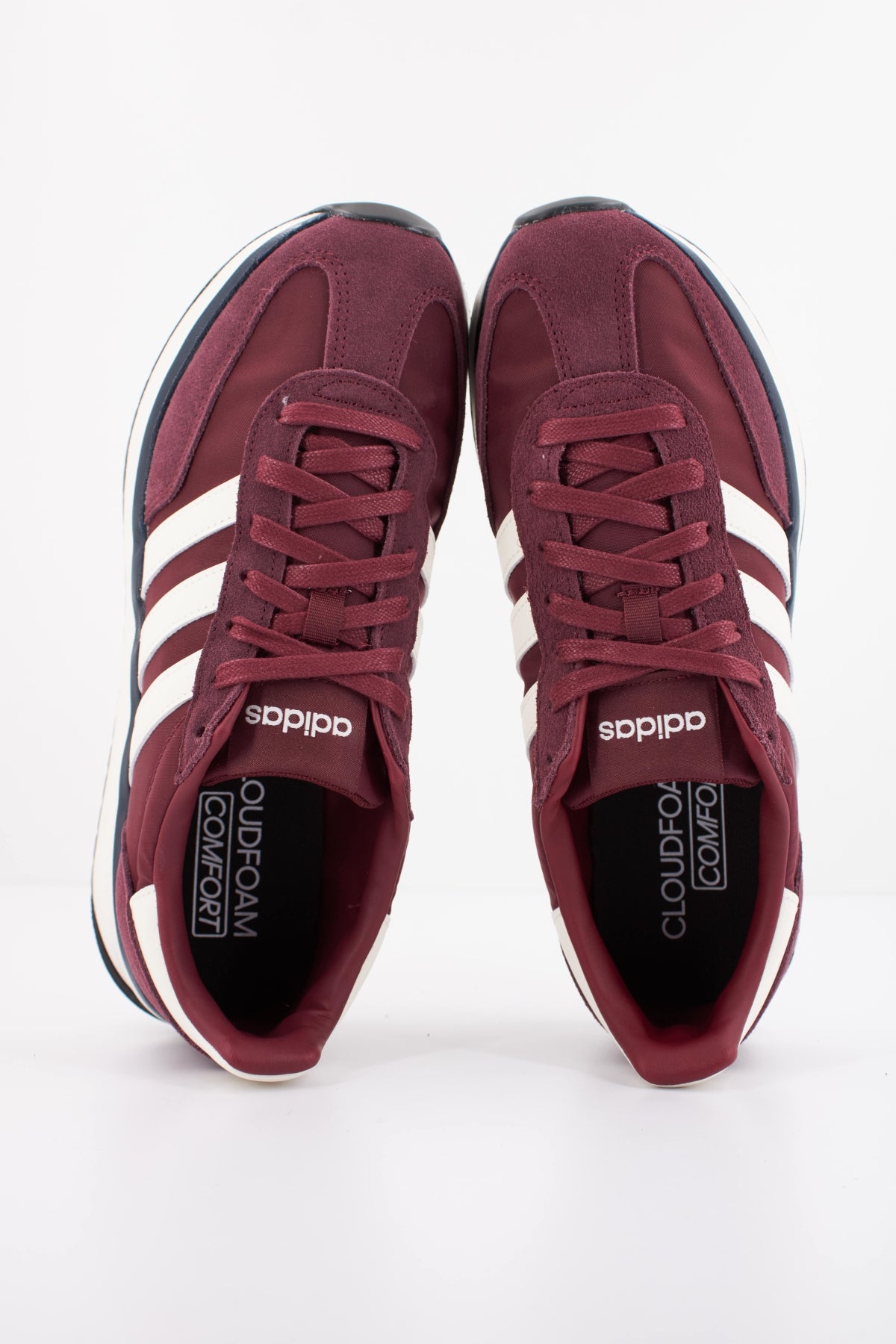 ADIDAS RUN 70S 2.9 en color BURDEOS (3)