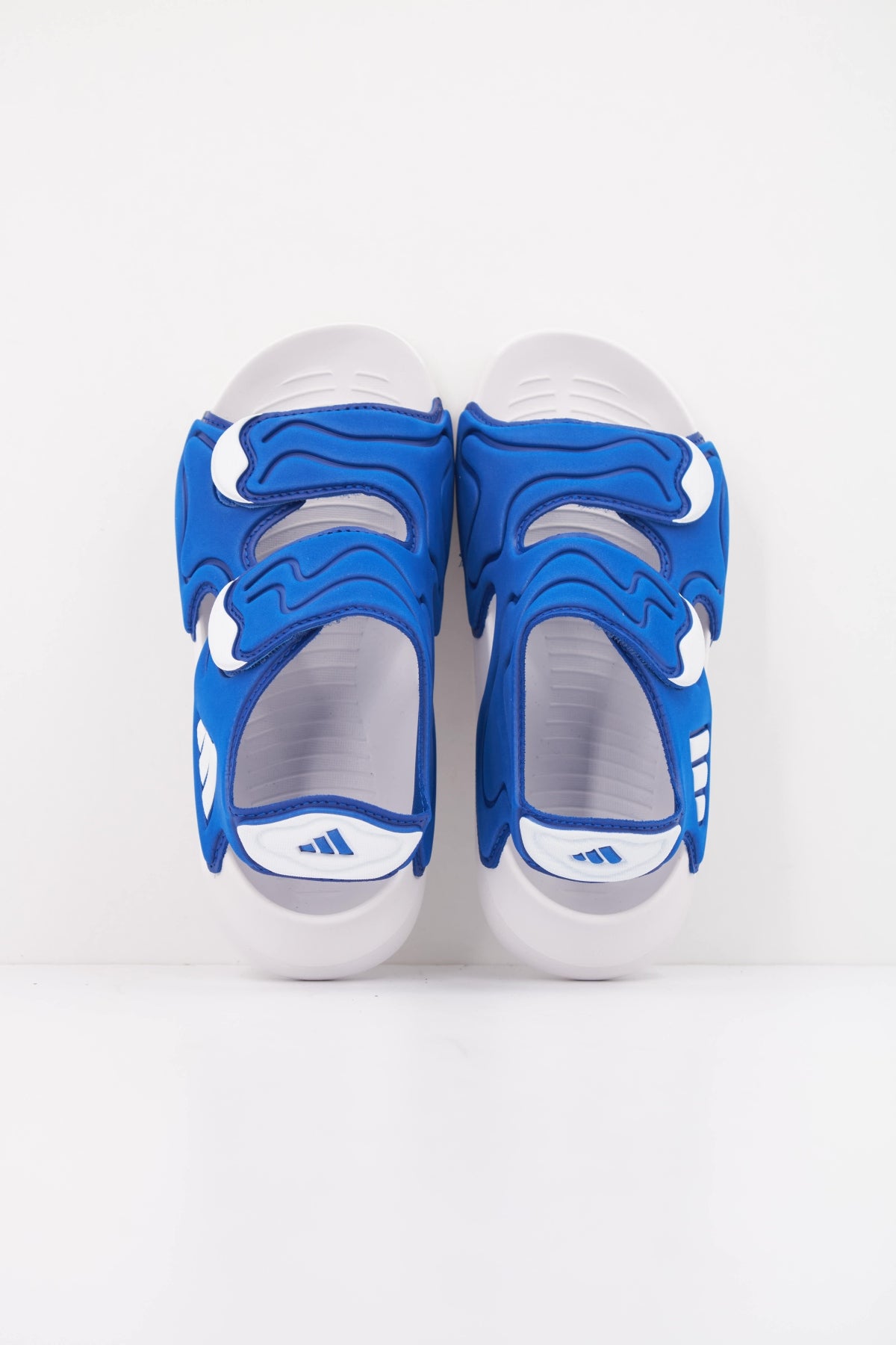ADIDAS JS2538 SANDALIA ALTASWIM en color AZUL (3)