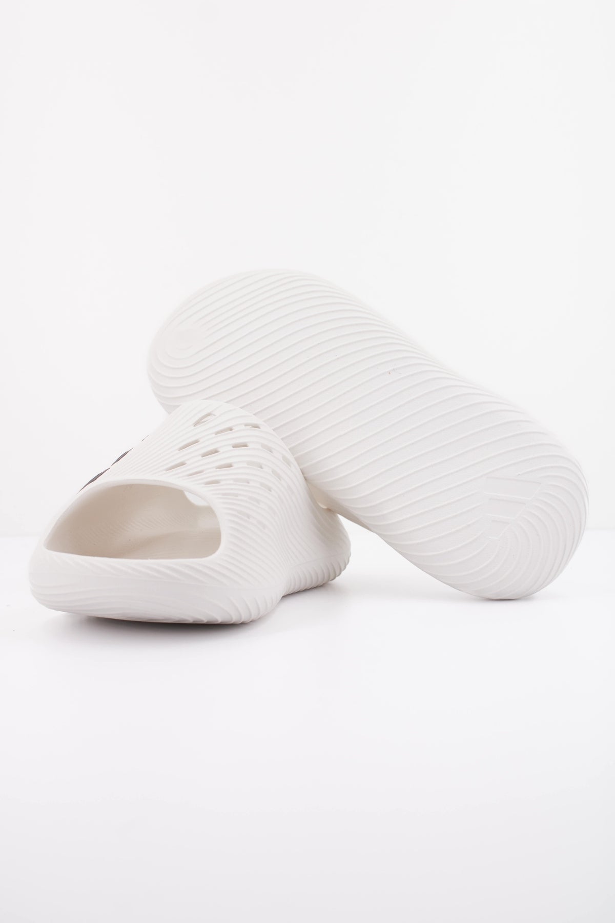 ADIDAS PURECHILL SUEDE en color BLANCO (5)