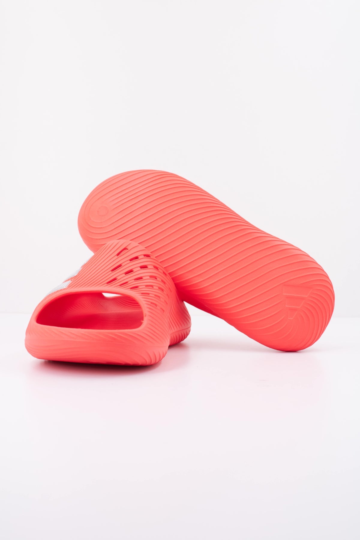 ADIDAS PURECHILL SLIDE en color ROJO (5)