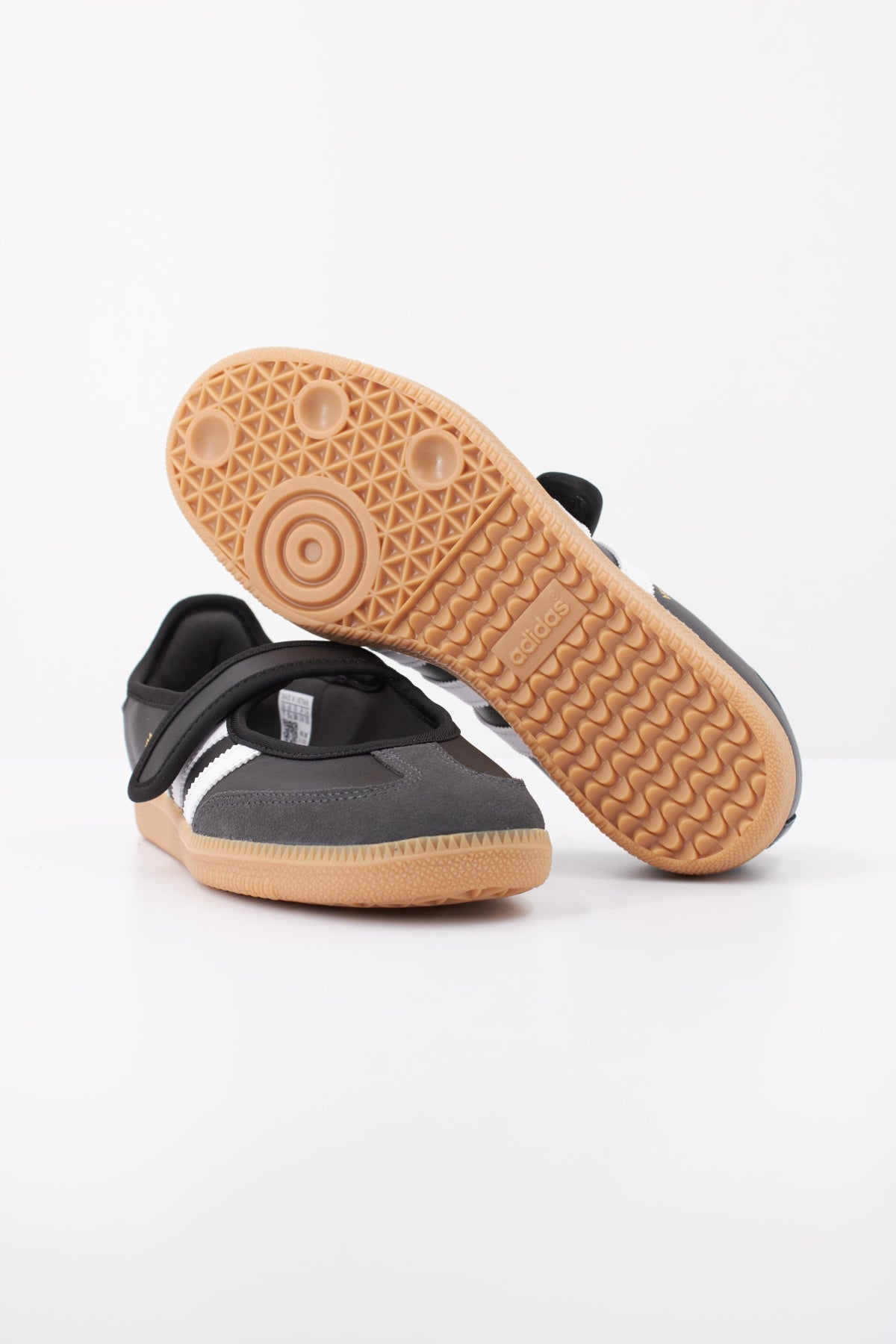 ADIDAS ORIGINALS JQ6445 SAMBA JANE W en color NEGRO (5)