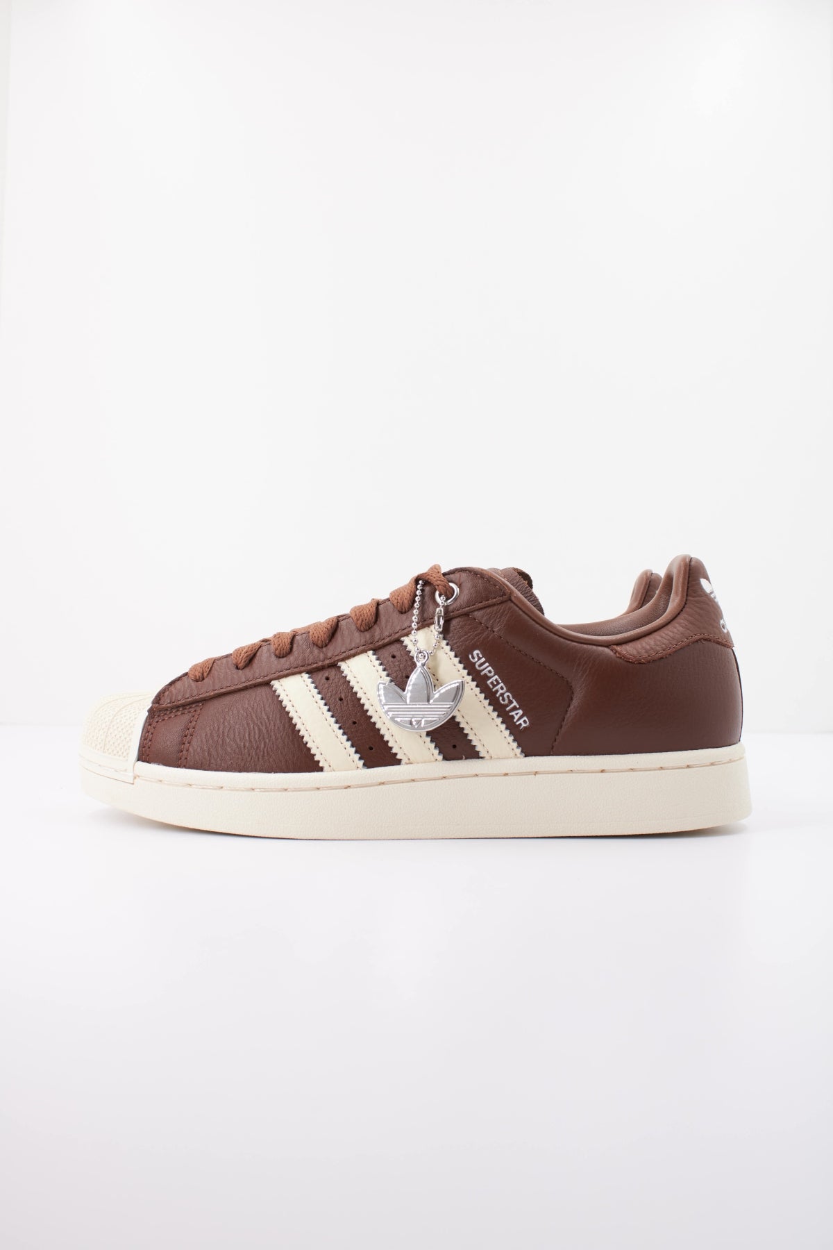 ADIDAS ORIGINALS KK4724 SUPERSTAR II en color MARRON (1)