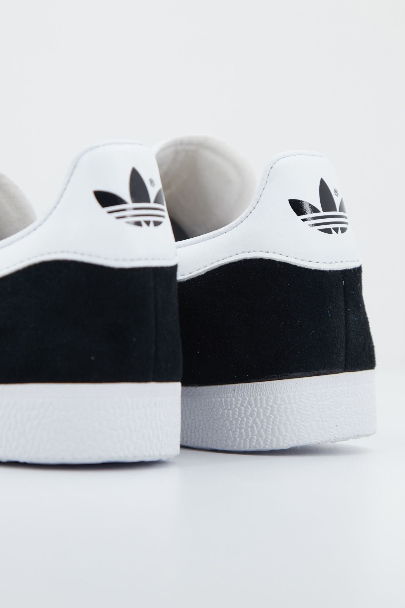 ADIDAS ORIGINALS GAZELLE en color NEGRO (3)