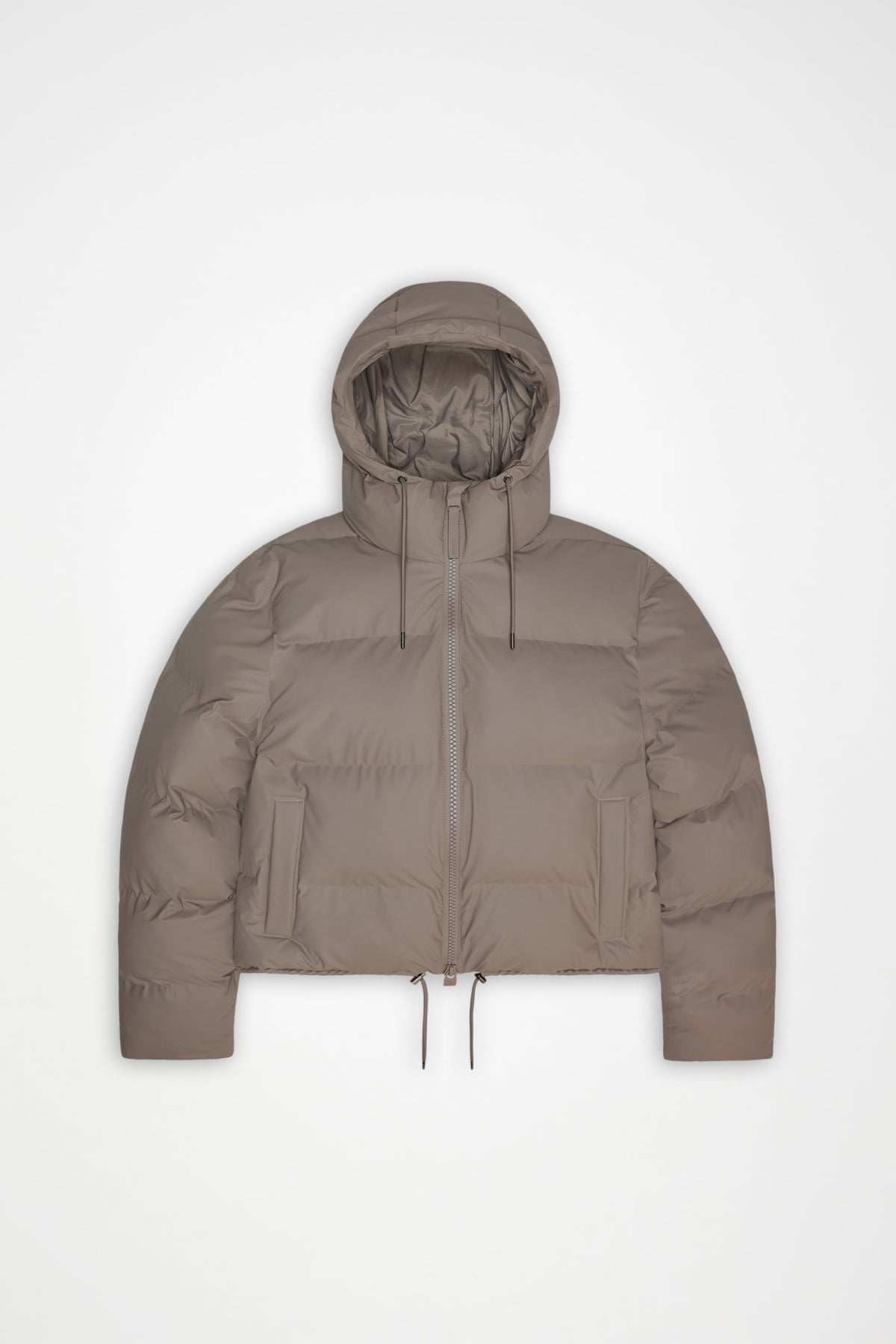 RAINS ALTA SHORT PUFFER JACKET W3T en color BEIS (3)