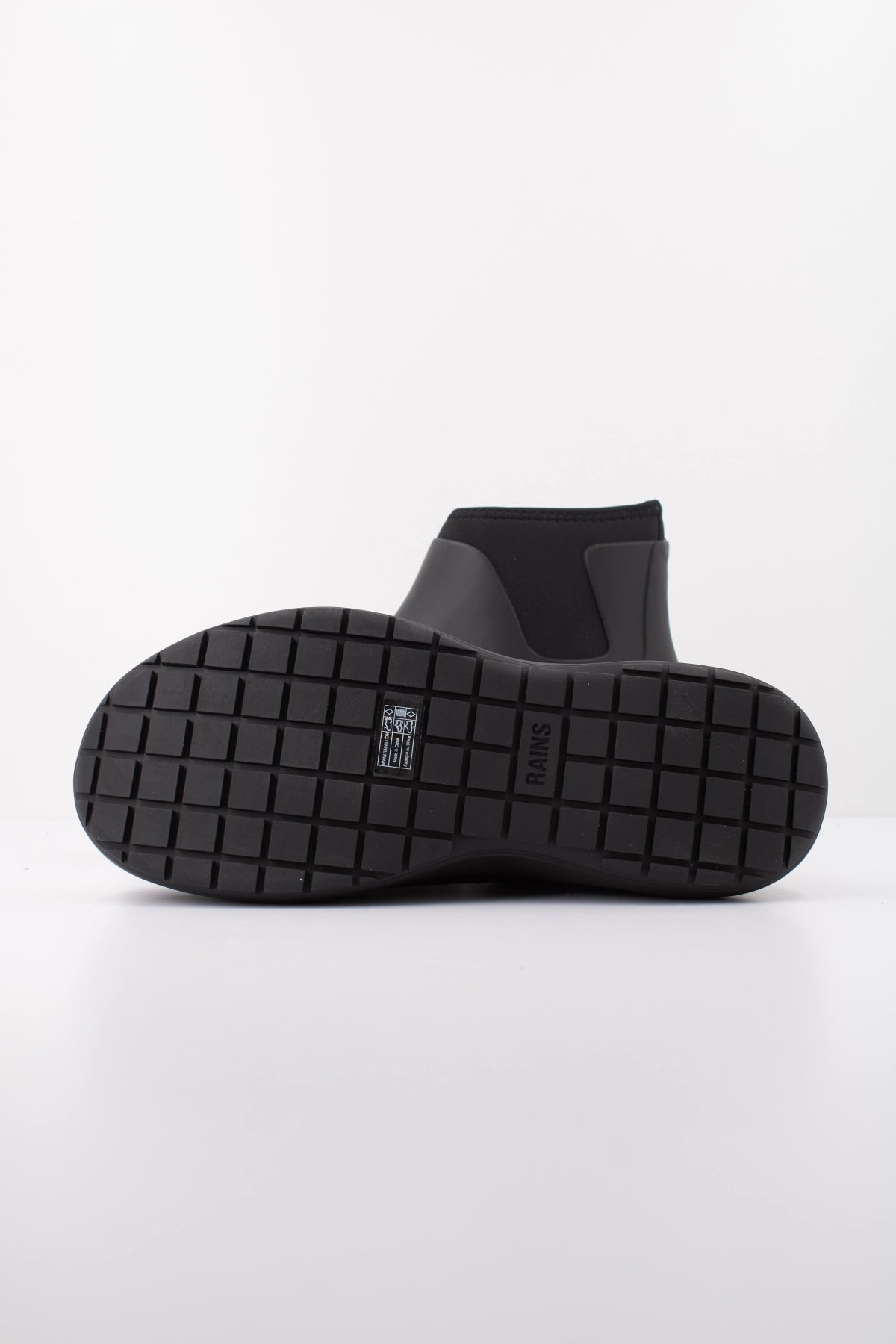 RAINS 70230R THE DRY BOOT W3 en color NEGRO (5)