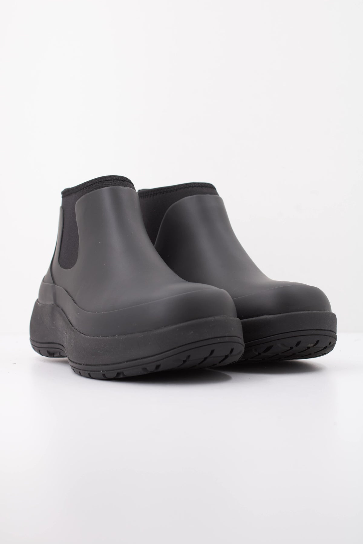 RAINS THE DRY BOOT W3 en color NEGRO (2)