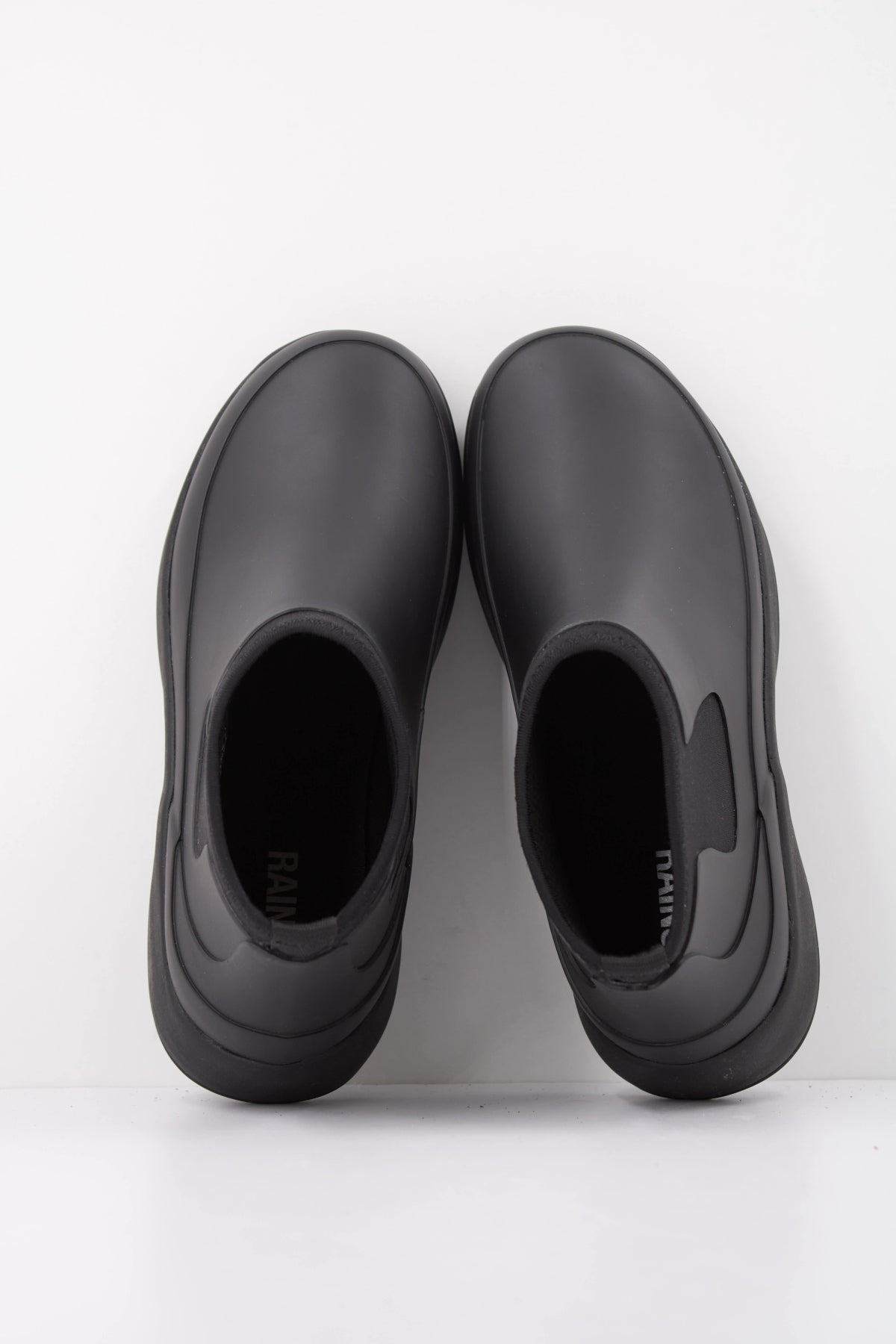 RAINS 70310R THE DRY BOOT W3 en color NEGRO (3)