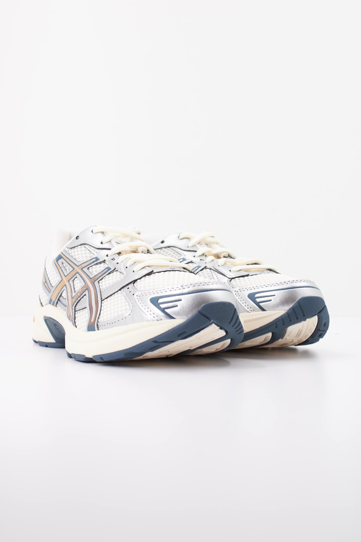 ASICS GEL-1130 en color BLANCO (2)