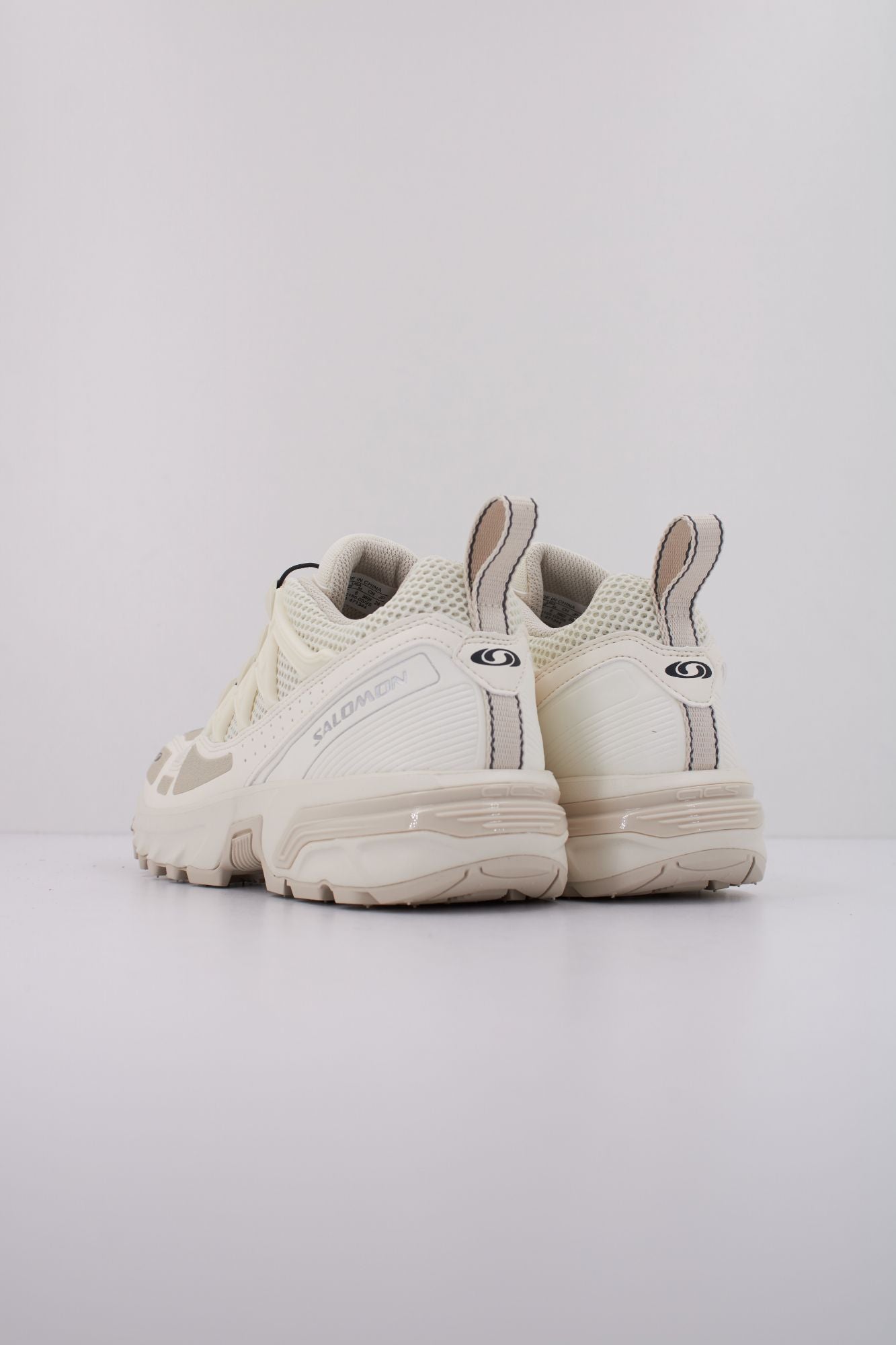 SALOMON BAJO ACS OG en color BLANCO (4)