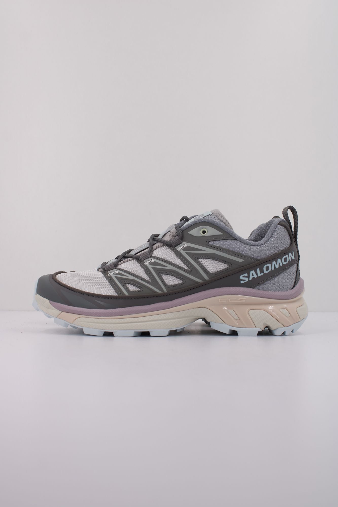 SALOMON XT 6 EXPANSE en color GRIS (1)