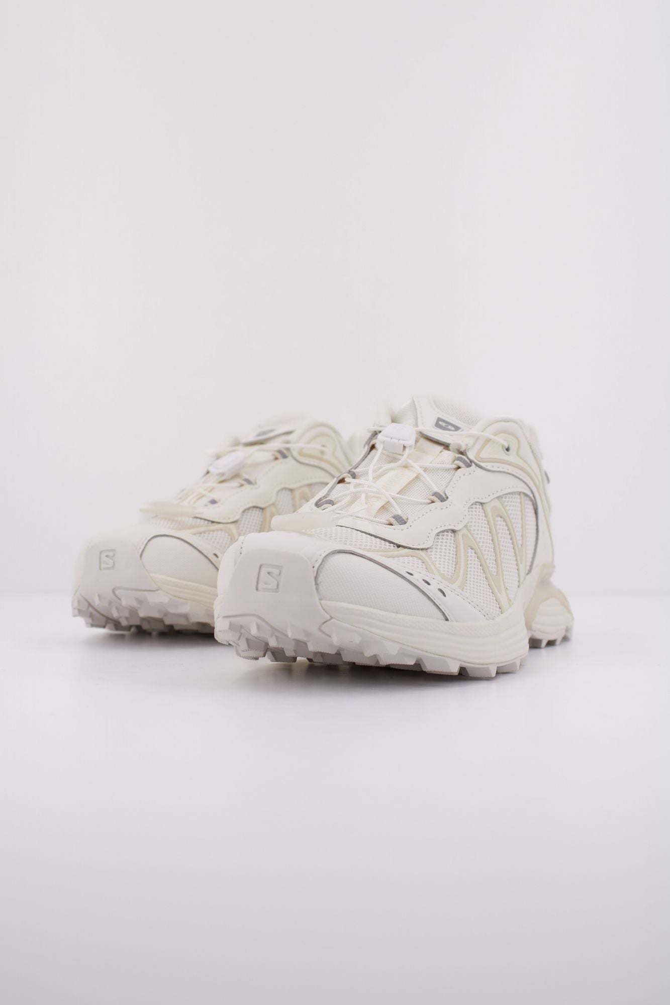 SALOMON XT WHISPER en color BLANCO (2)