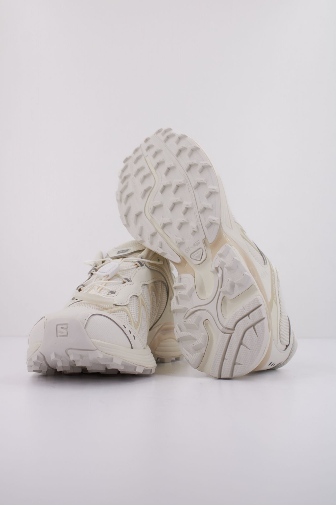 SALOMON XT WHISPER en color BLANCO (5)