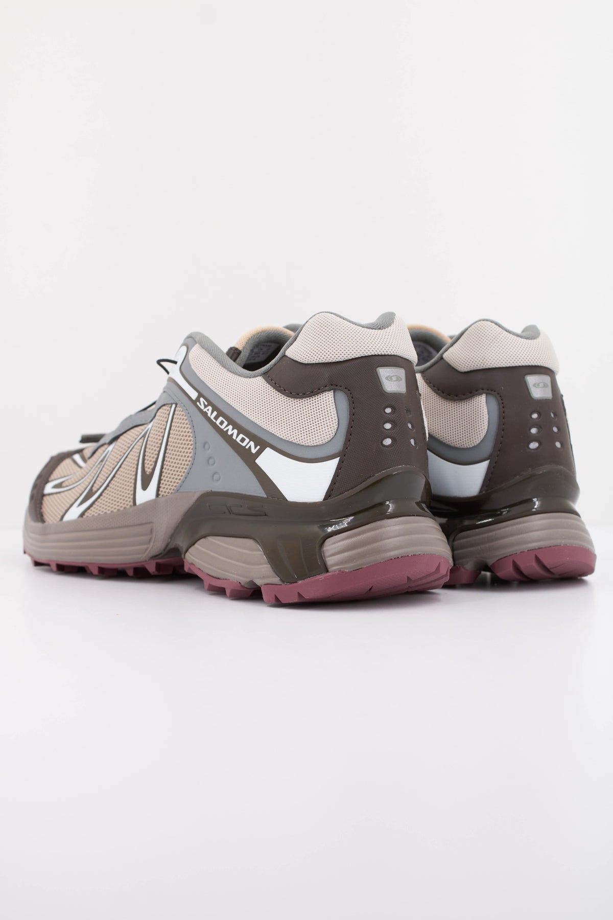 SALOMON XT WHISPER en color MARRON (4)