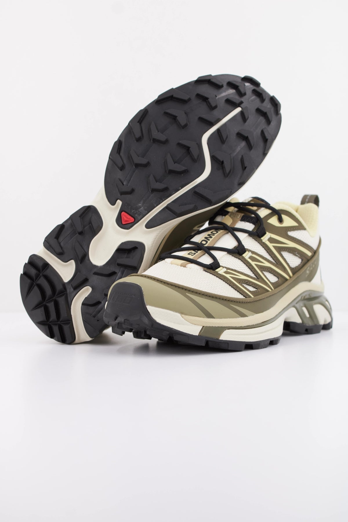 SALOMON XT 6 EXPANSE en color VERDE (5)