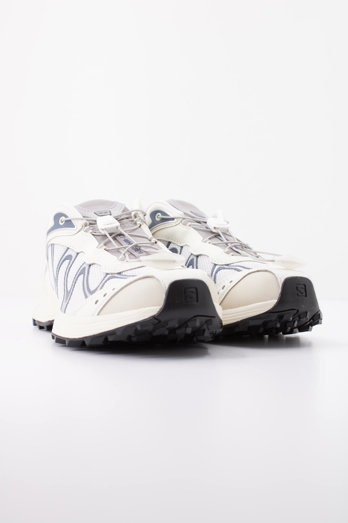 SALOMON XT WHISPER en color BLANCO (2)