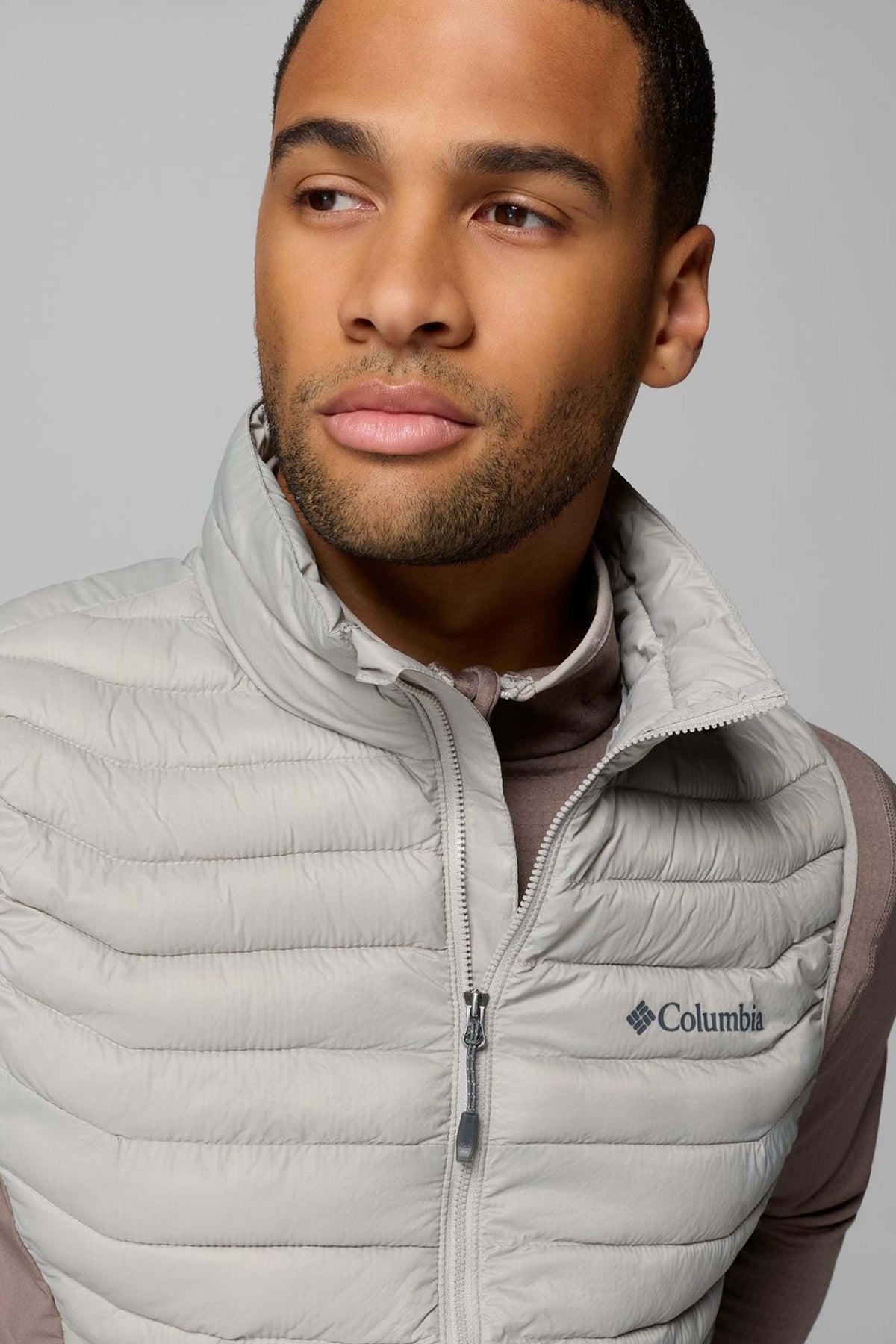 COLUMBIA POWDER PASS HYBRID VEST en color GRIS (3)