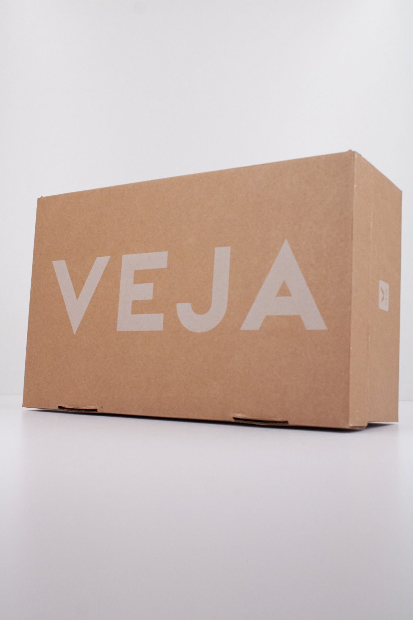 VEJA DEPORTIVA V90 en color BLANCO (6)