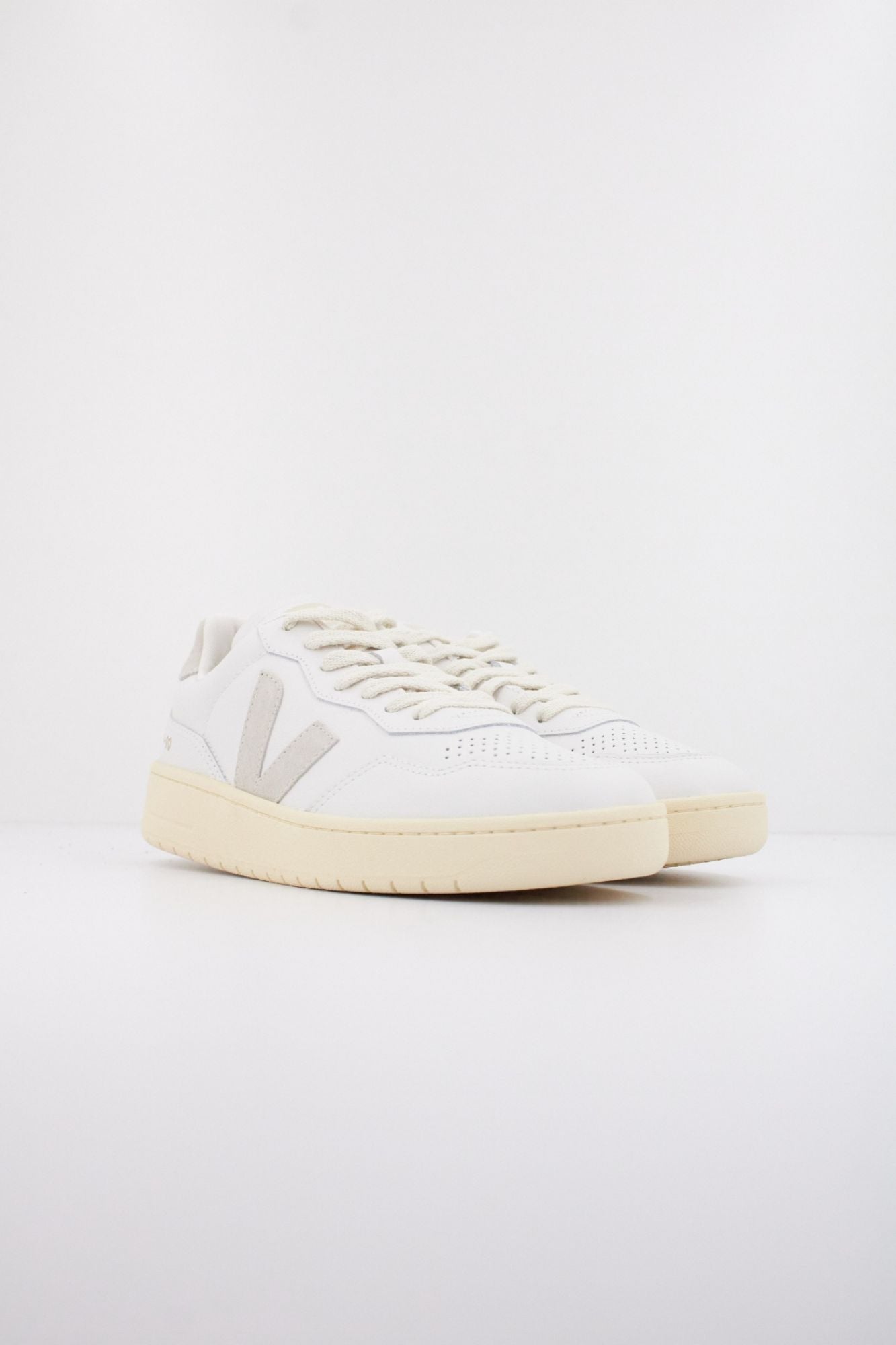 VEJA V 90 OT en color BLANCO (2)