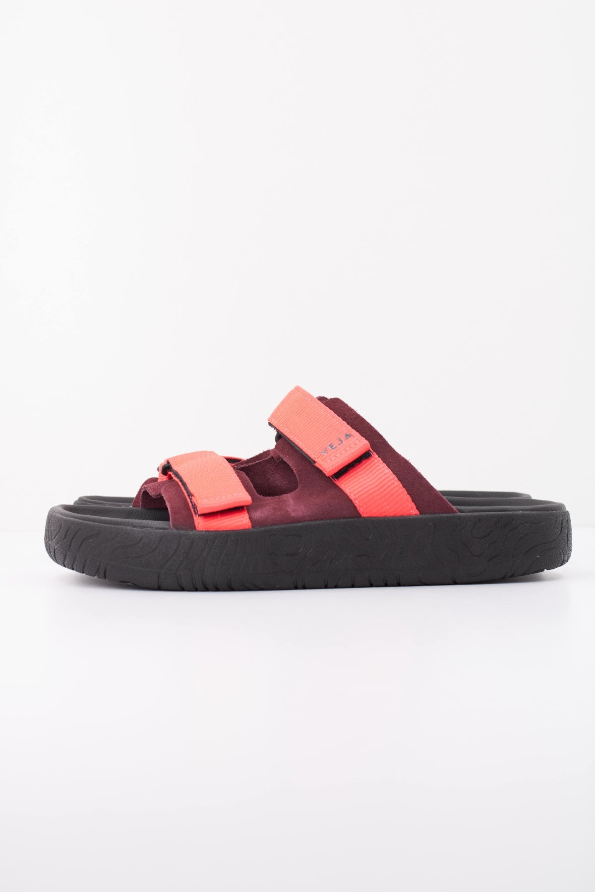 VEJA SANDALIA ARPOADOR en color ROSA (1)