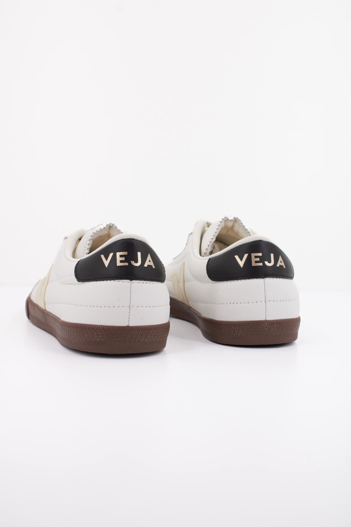 VEJA DEPORTIVO PANENKA en color BLANCO (4)