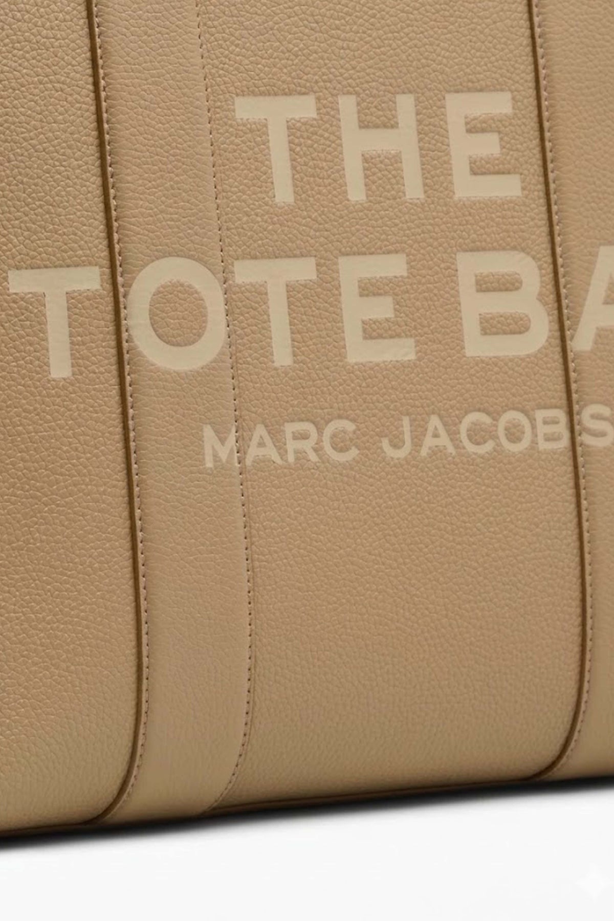 MARC JACOBS THE LARGE TOTE en color MARRON CLARO (4)
