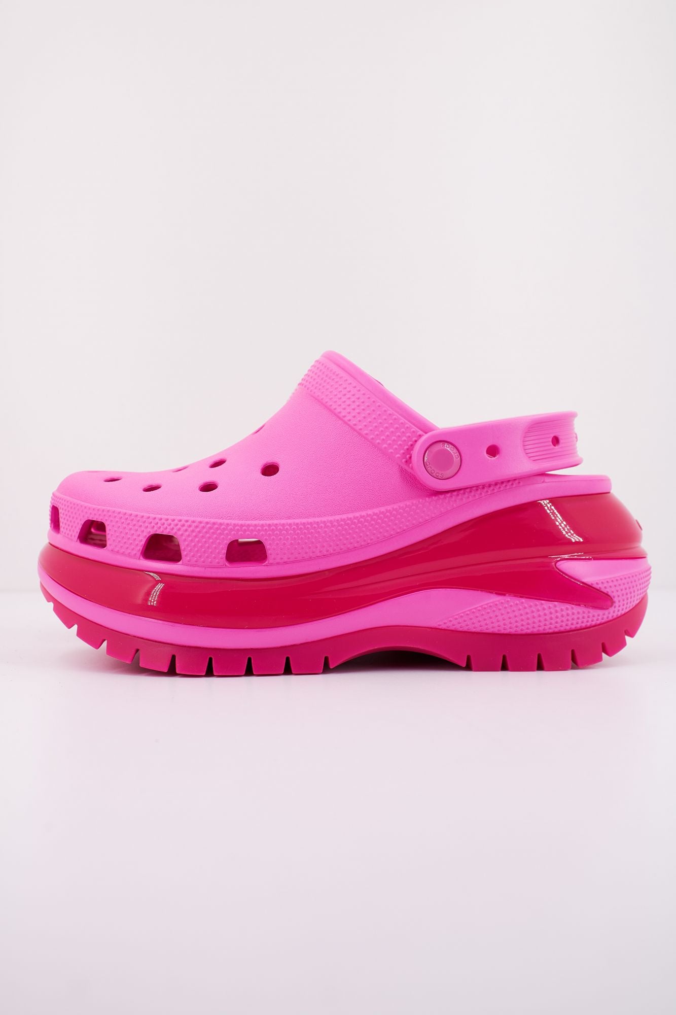 CROCS CLASSIC MEGA CRUSH CLOG en color ROSA (1)