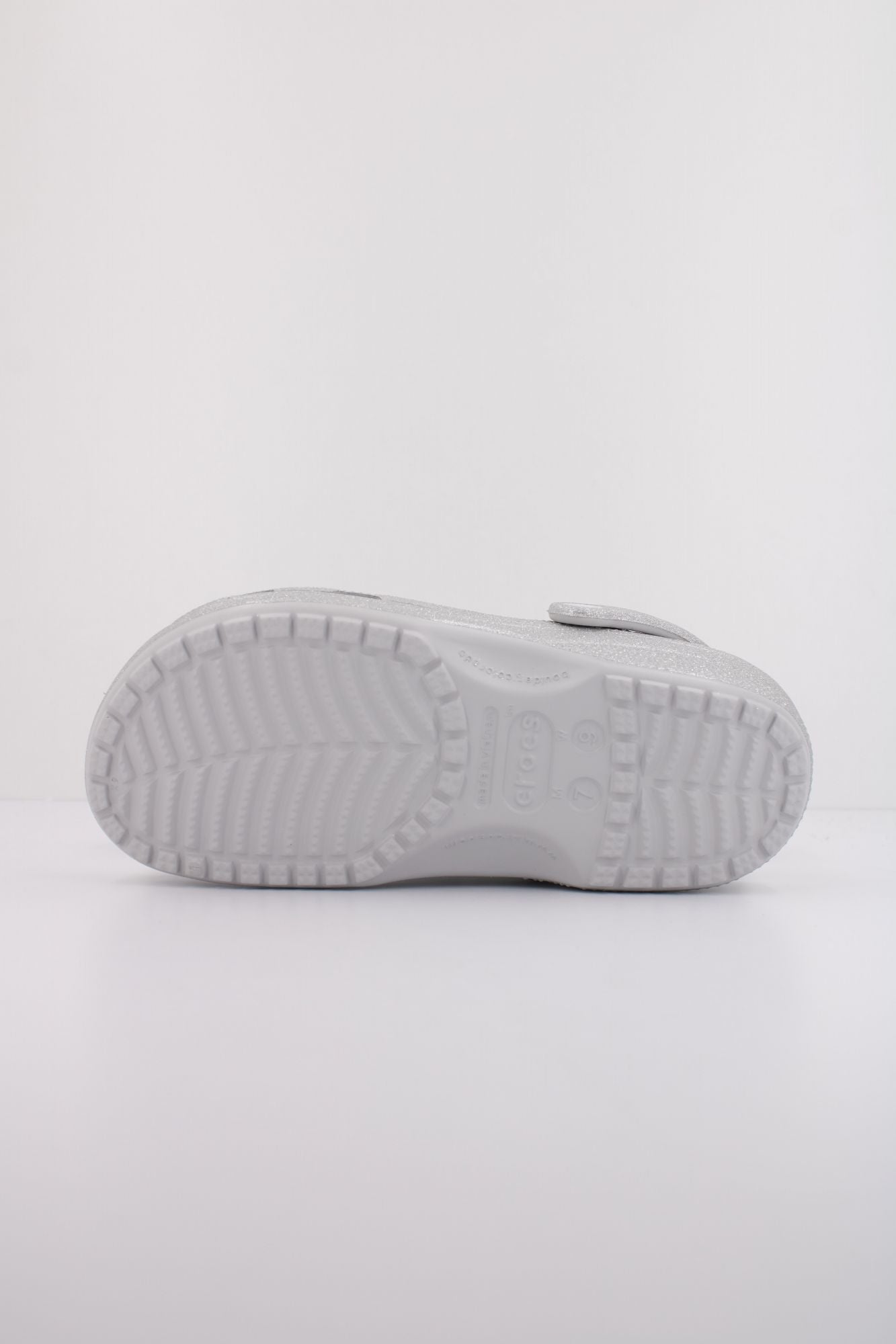 CROCS CLASSIC GLITTER CLOG en color GRIS (5)
