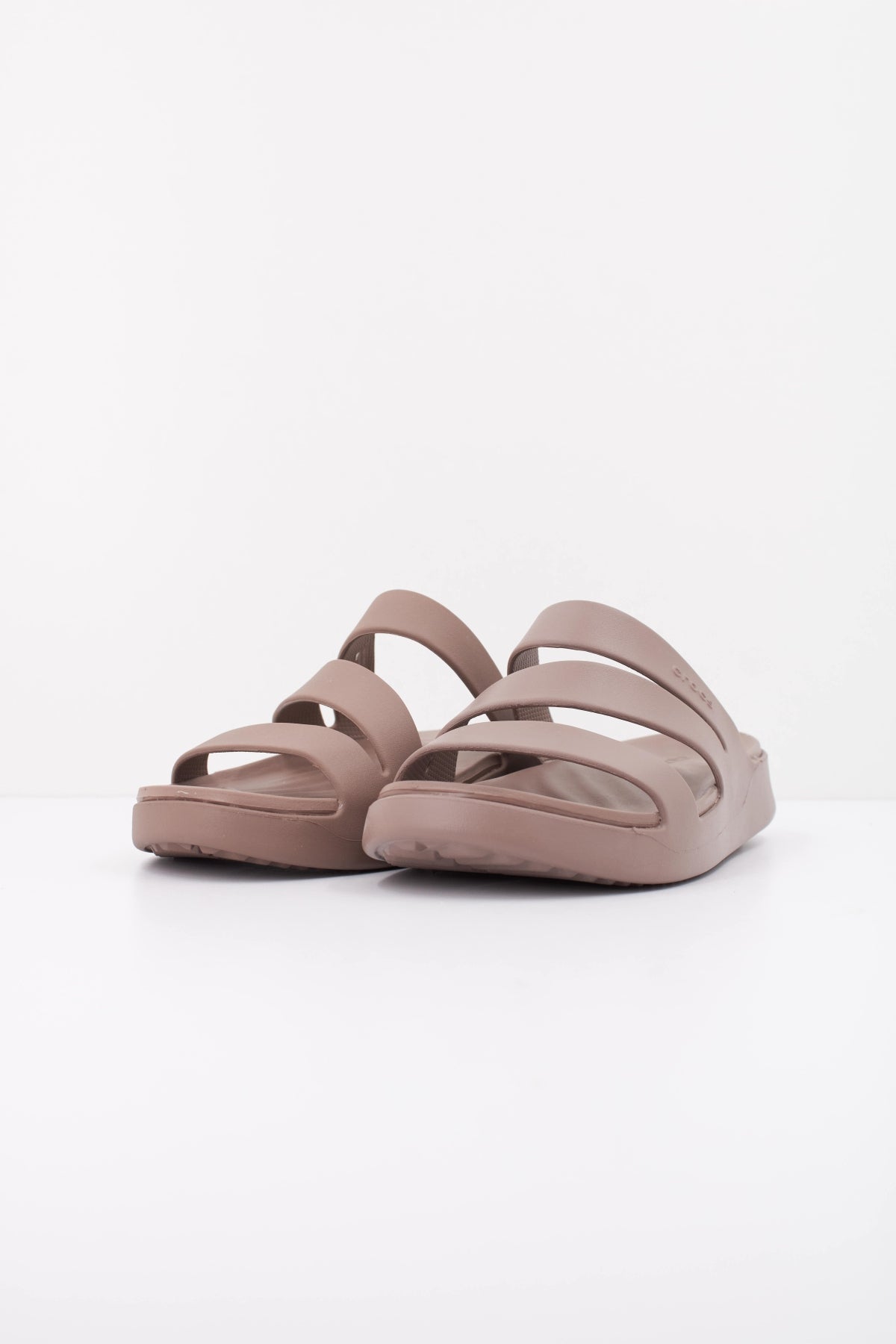 CROCS GETAWAY STRAPPY en color MARRON (2)