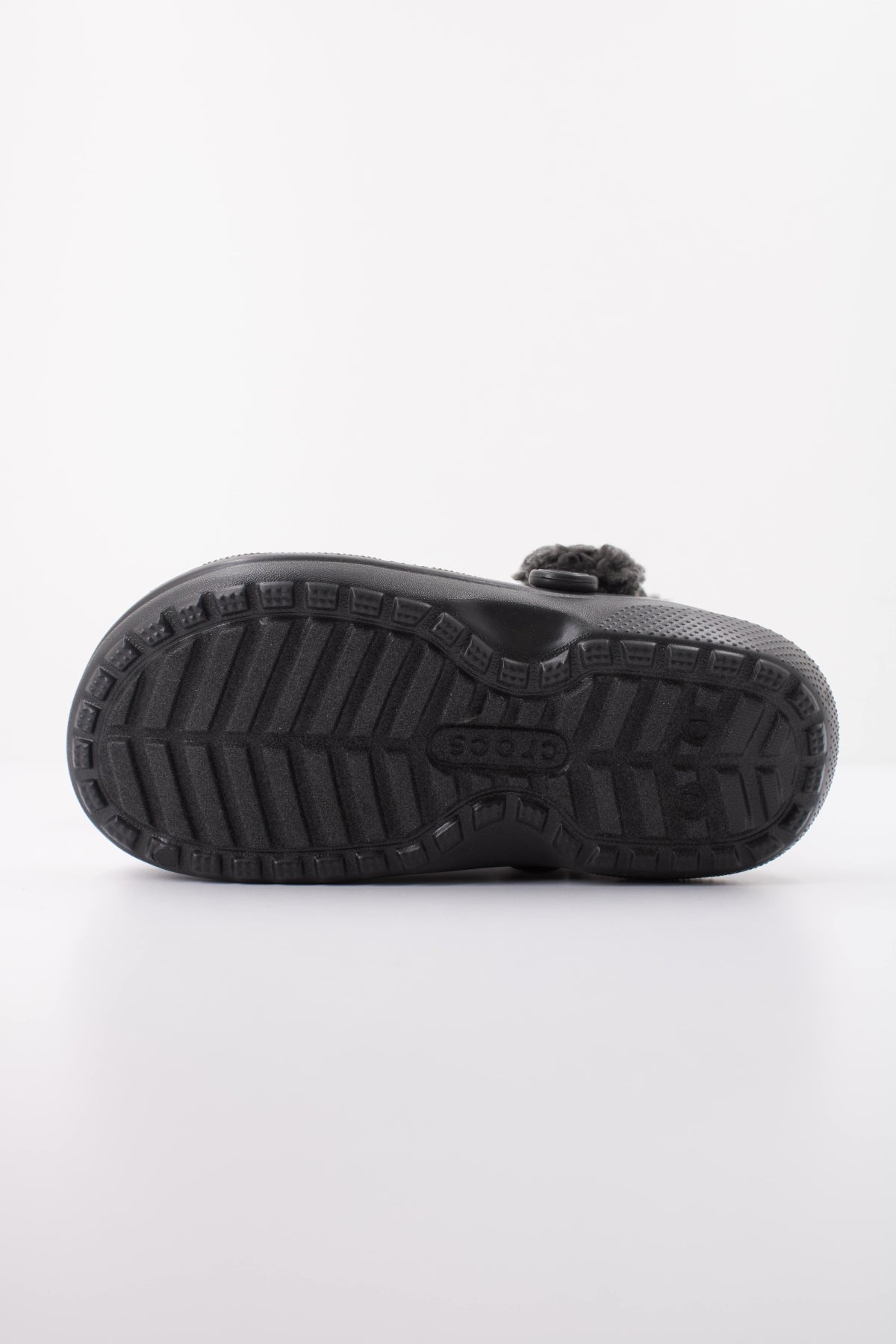 CROCS 212856C CLASSIC FLEECE LINED en color NEGRO (5)