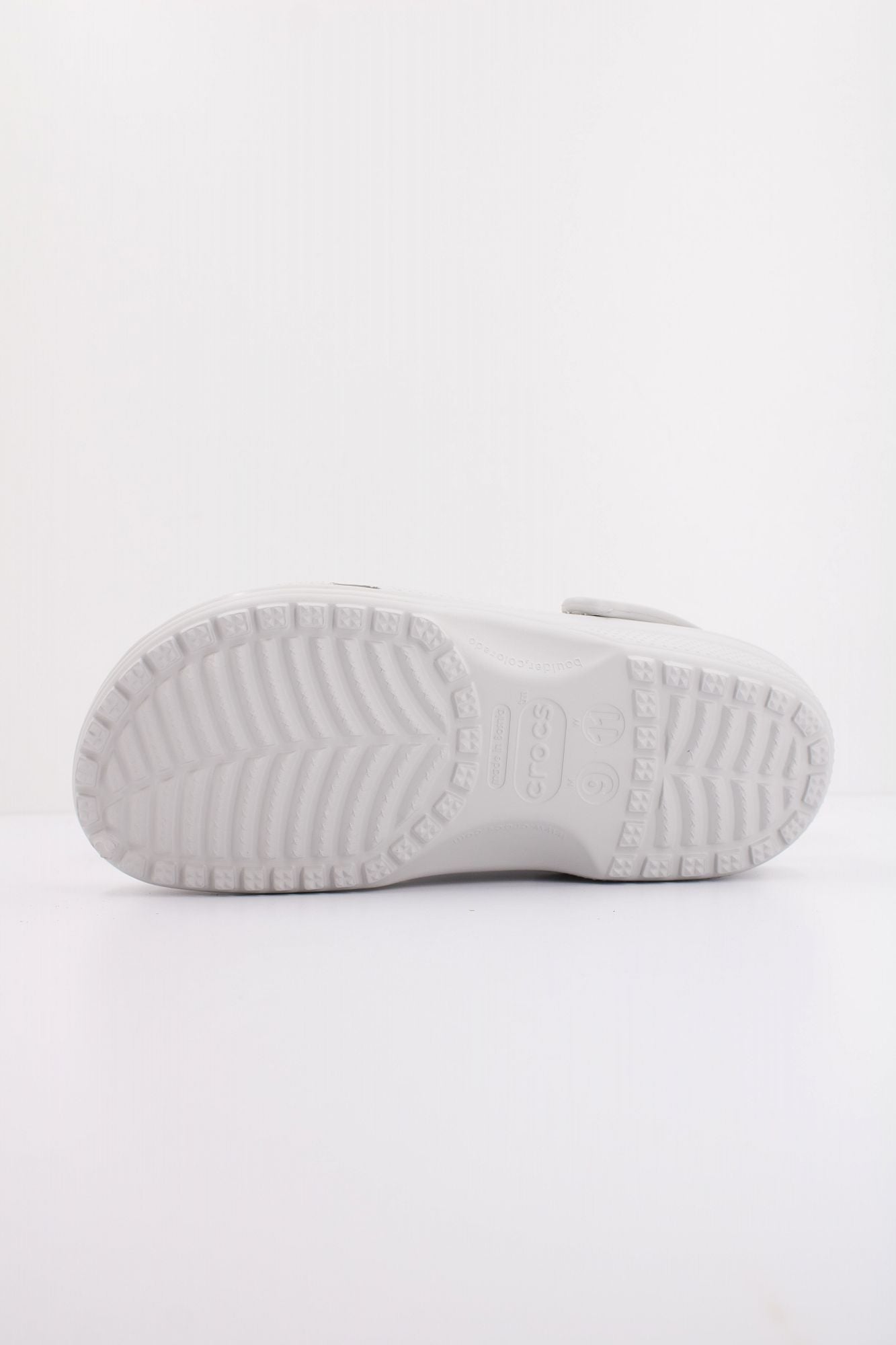CROCS CLASSIC U en color GRIS (5)