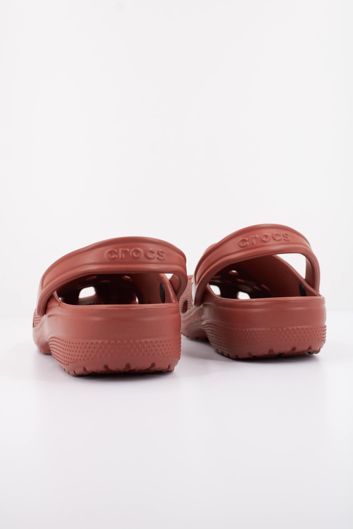 CROCS 10001C CLASSIC U en color MARRON (4)