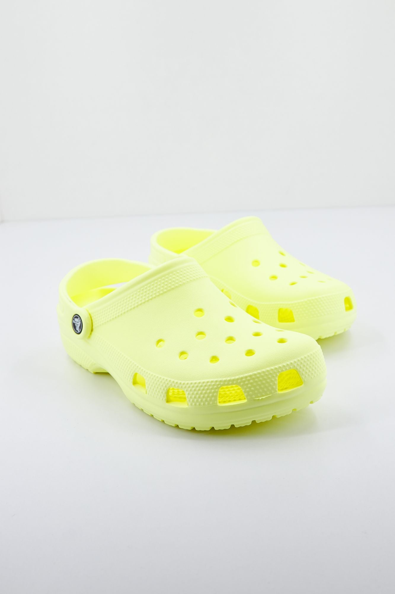 CROCS CLASSIC U en color AMARILLO (2)