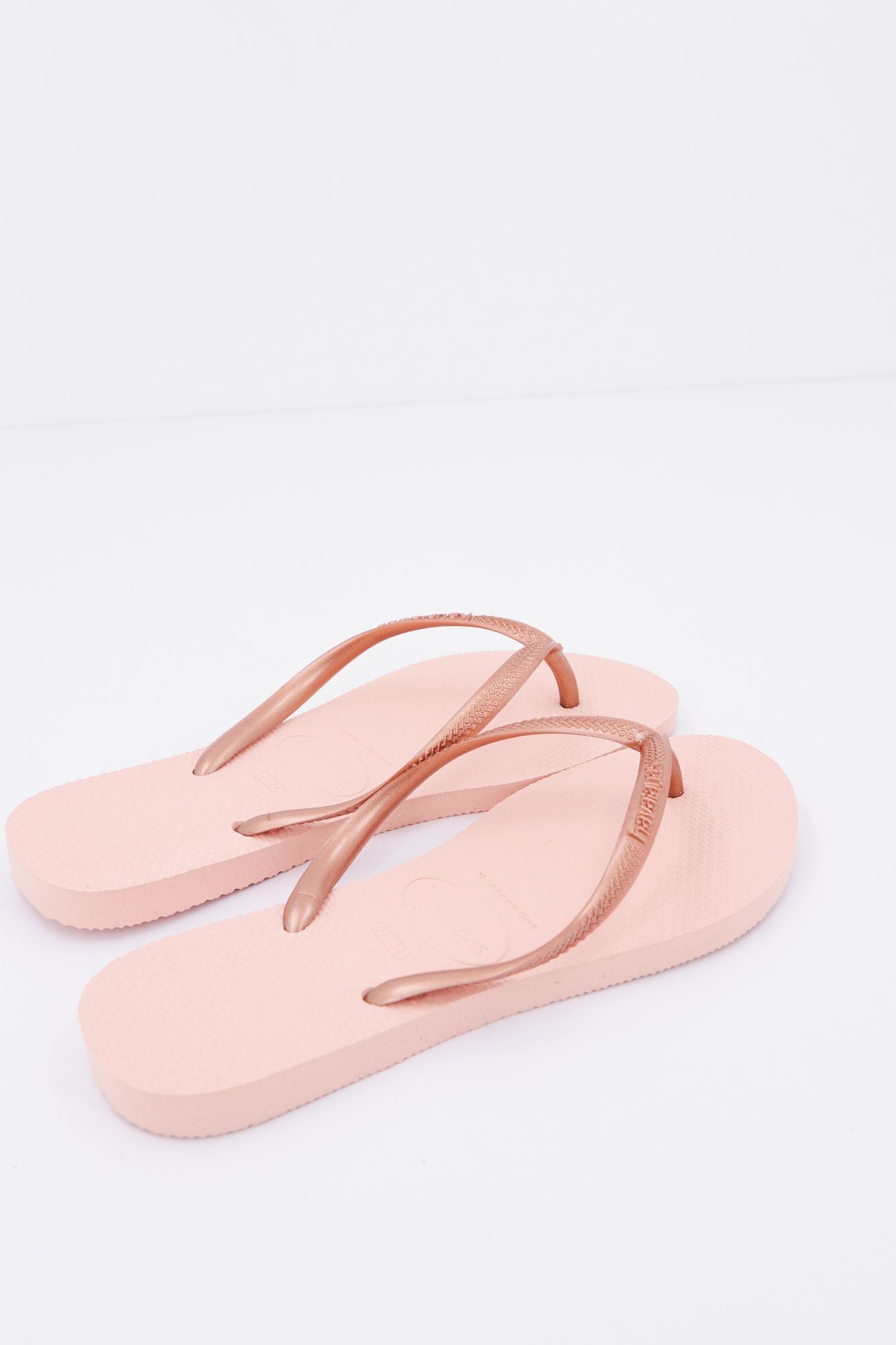 HAVAIANAS SLIM en color ROSA (3)