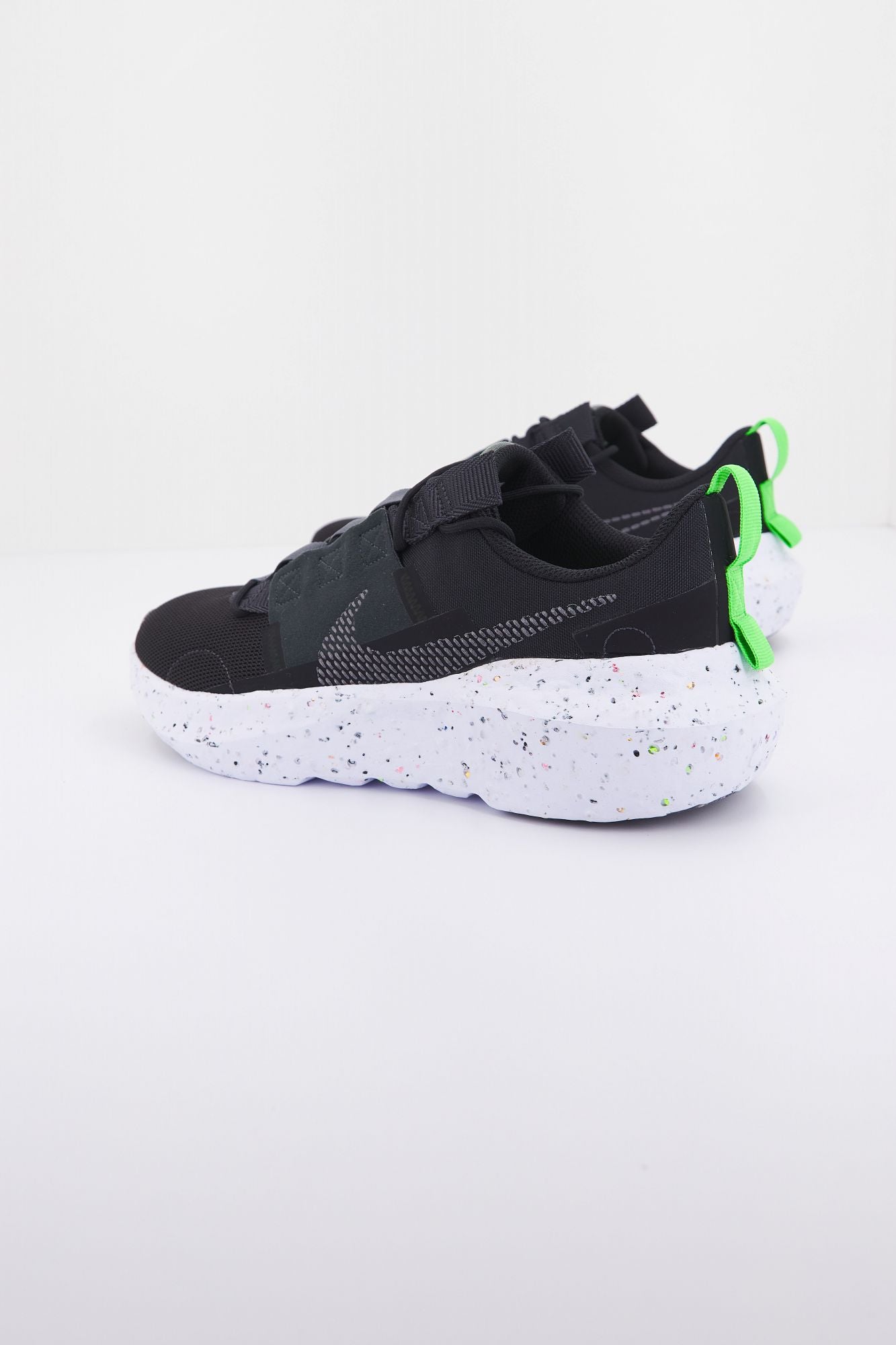 NIKE DB2477 en color NEGRO (3)