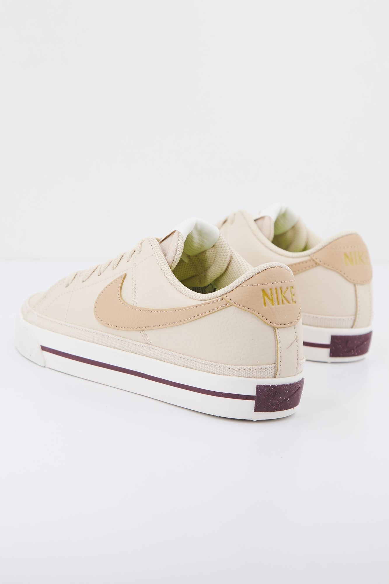 NIKE LEGACY NEXT NATURE en color BEIS (2)