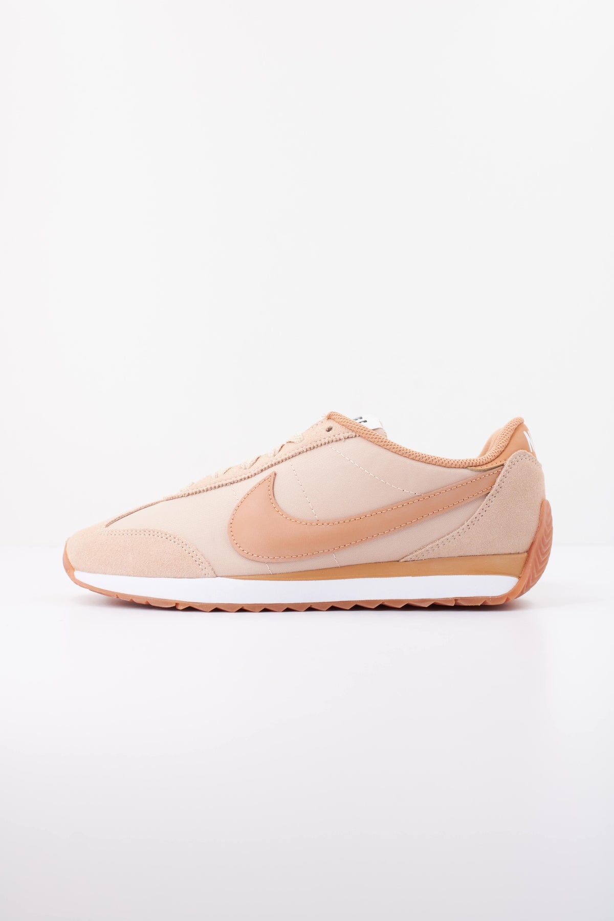 NIKE W NIKE PACIFIC en color NUDE (1)