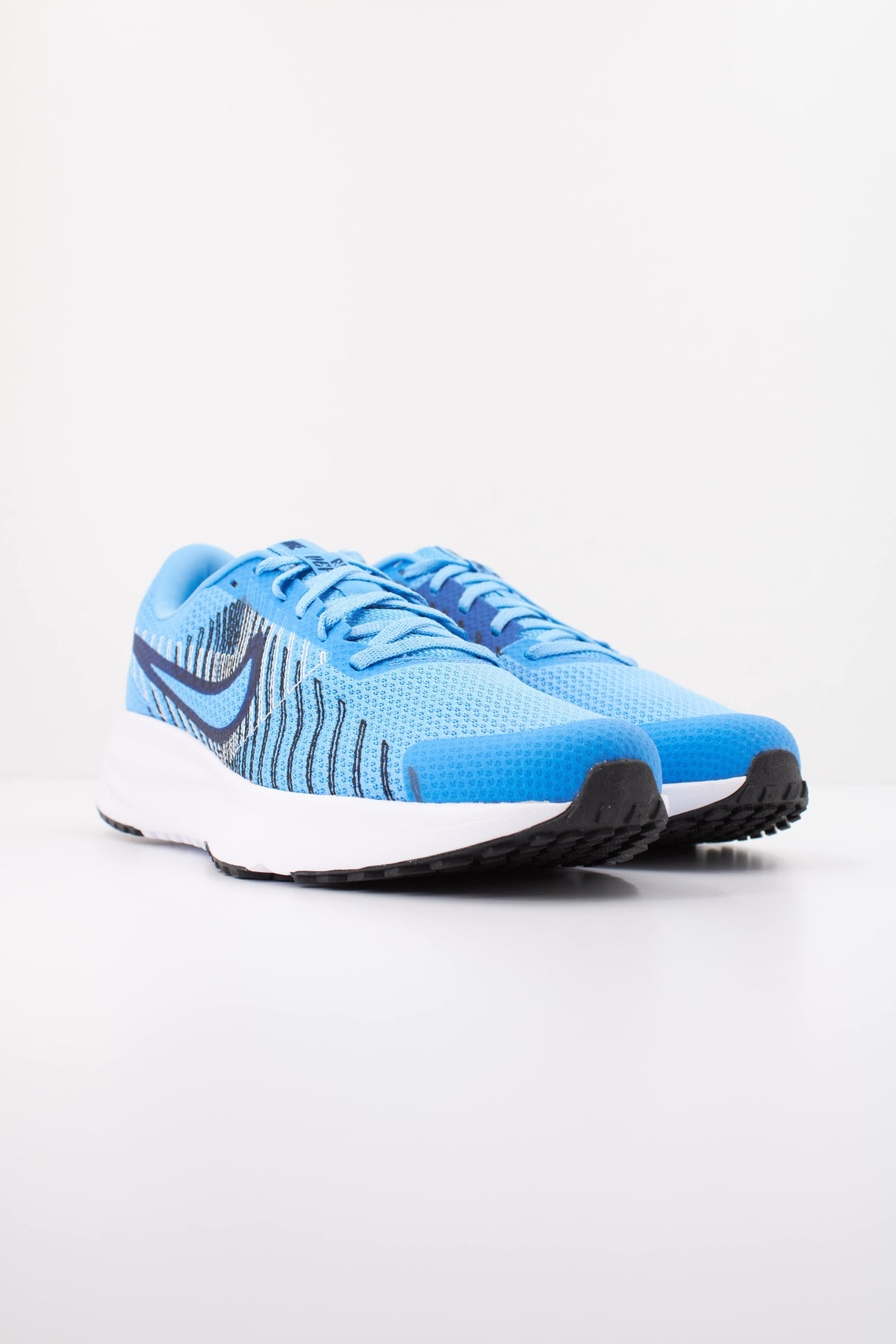 NIKE NIKE RUN DEFY en color AZUL (2)