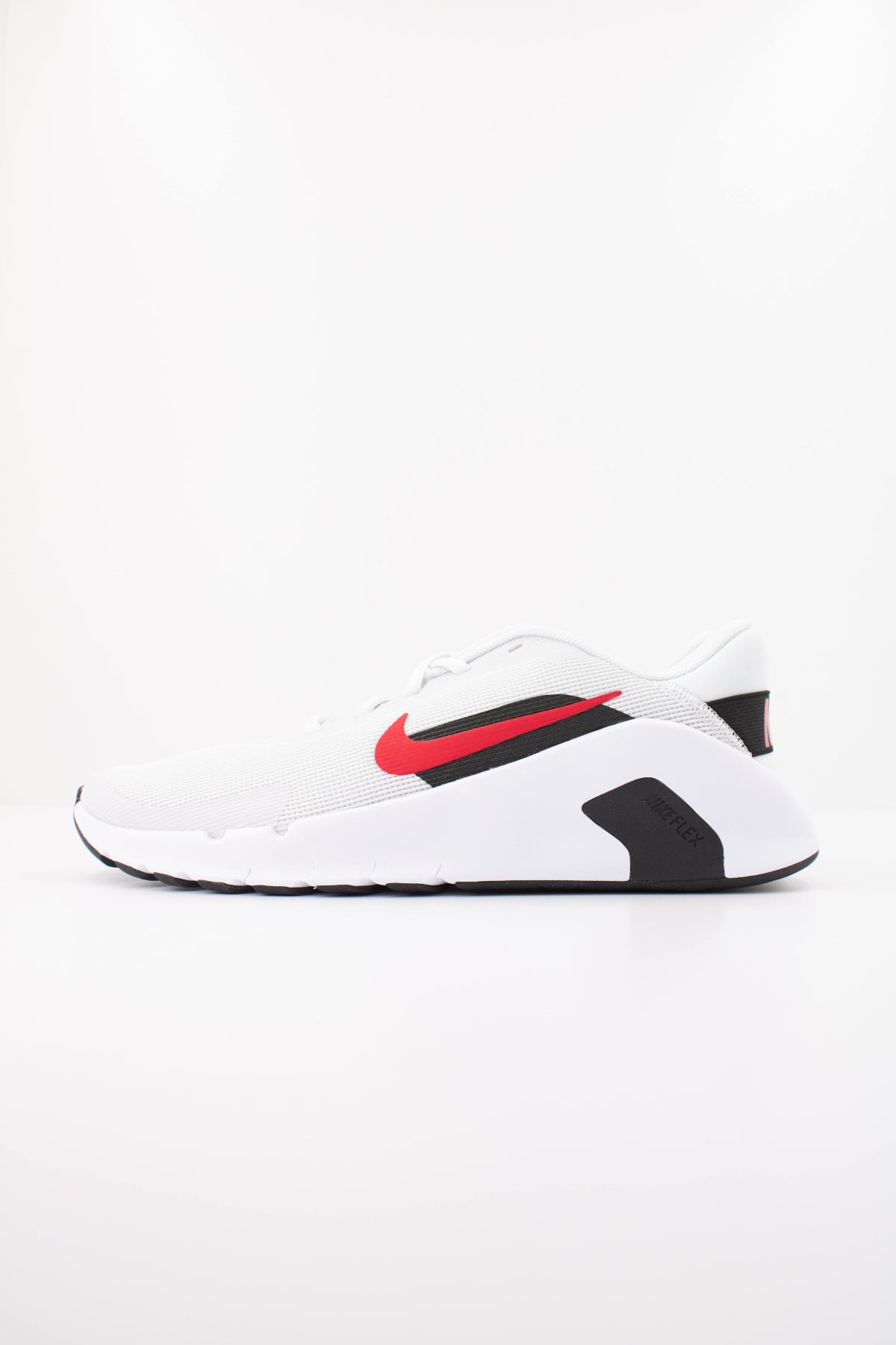 NIKE NIKE FLEX TRAIN en color BLANCO (1)