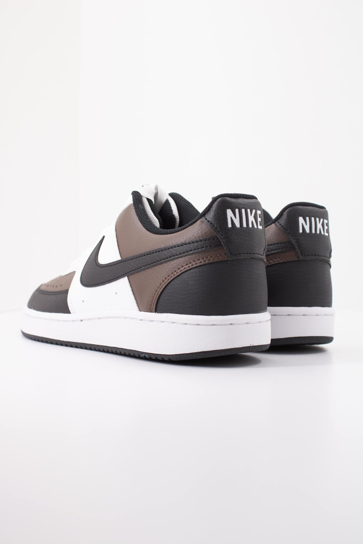 NIKE NIKE COURT VISION LO en color MARRON (4)