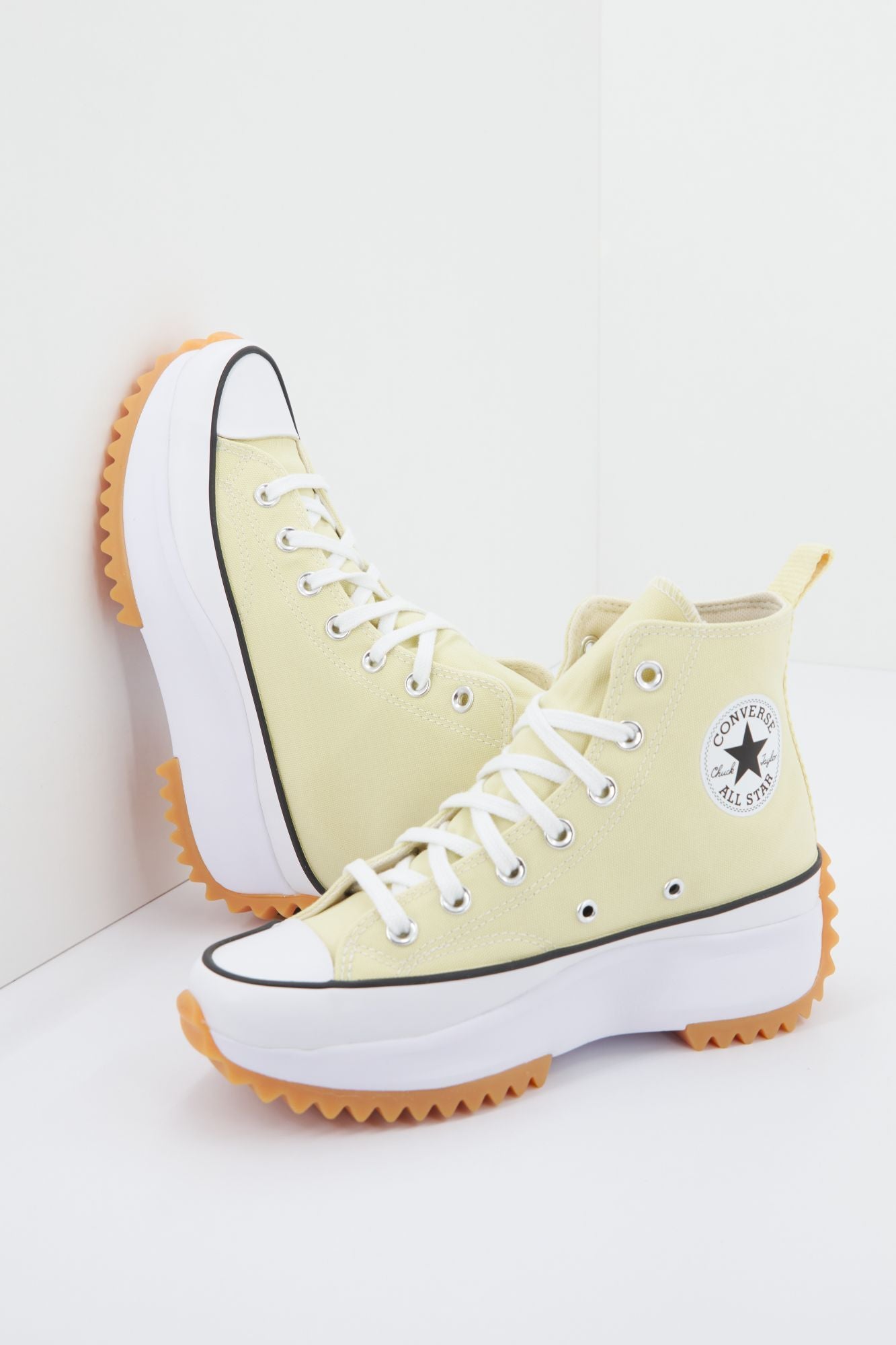 CONVERSE RUN STAR HIKE en color AMARILLO (3)