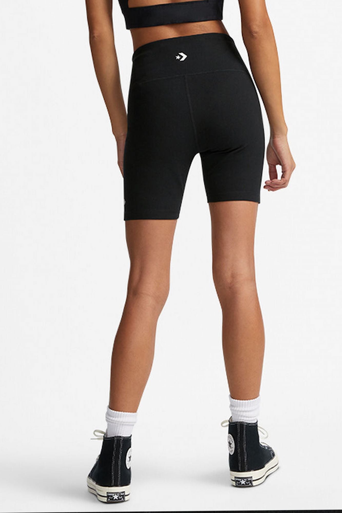 CONVERSE WORDMARK BIKE SHORT en color NEGRO (2)