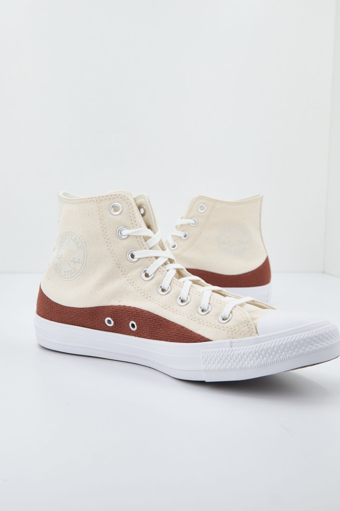 CONVERSE CHUCK TAYLOR ALL STAR LIFT HI en color BEIS (1)