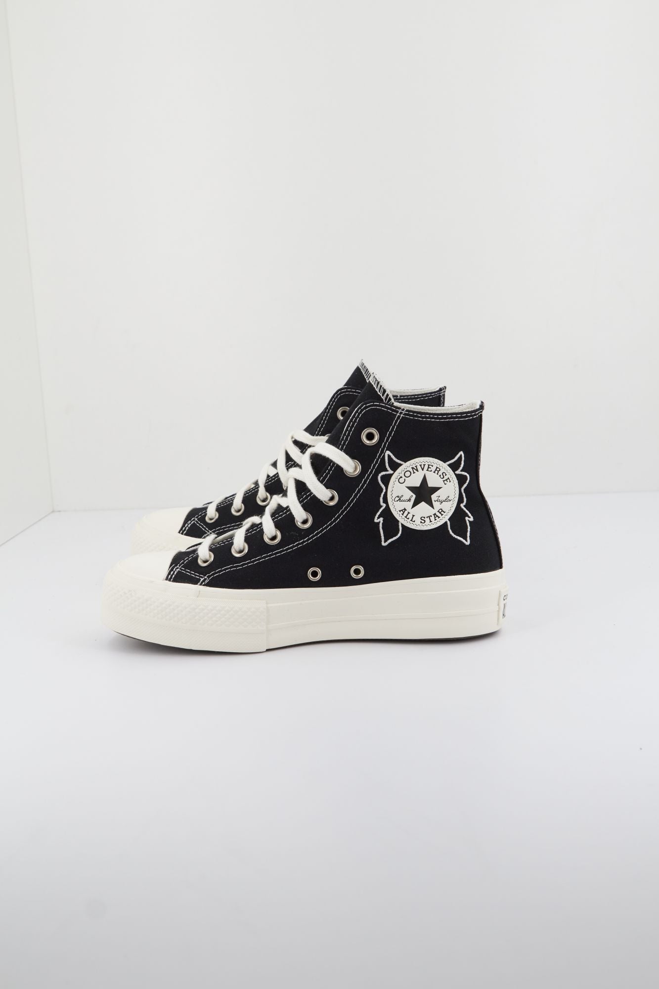CONVERSE CHUCK TAYLOR ALL STAR LIFT PLATFORM ENCHANTED GARDEN en color NEGRO (2)