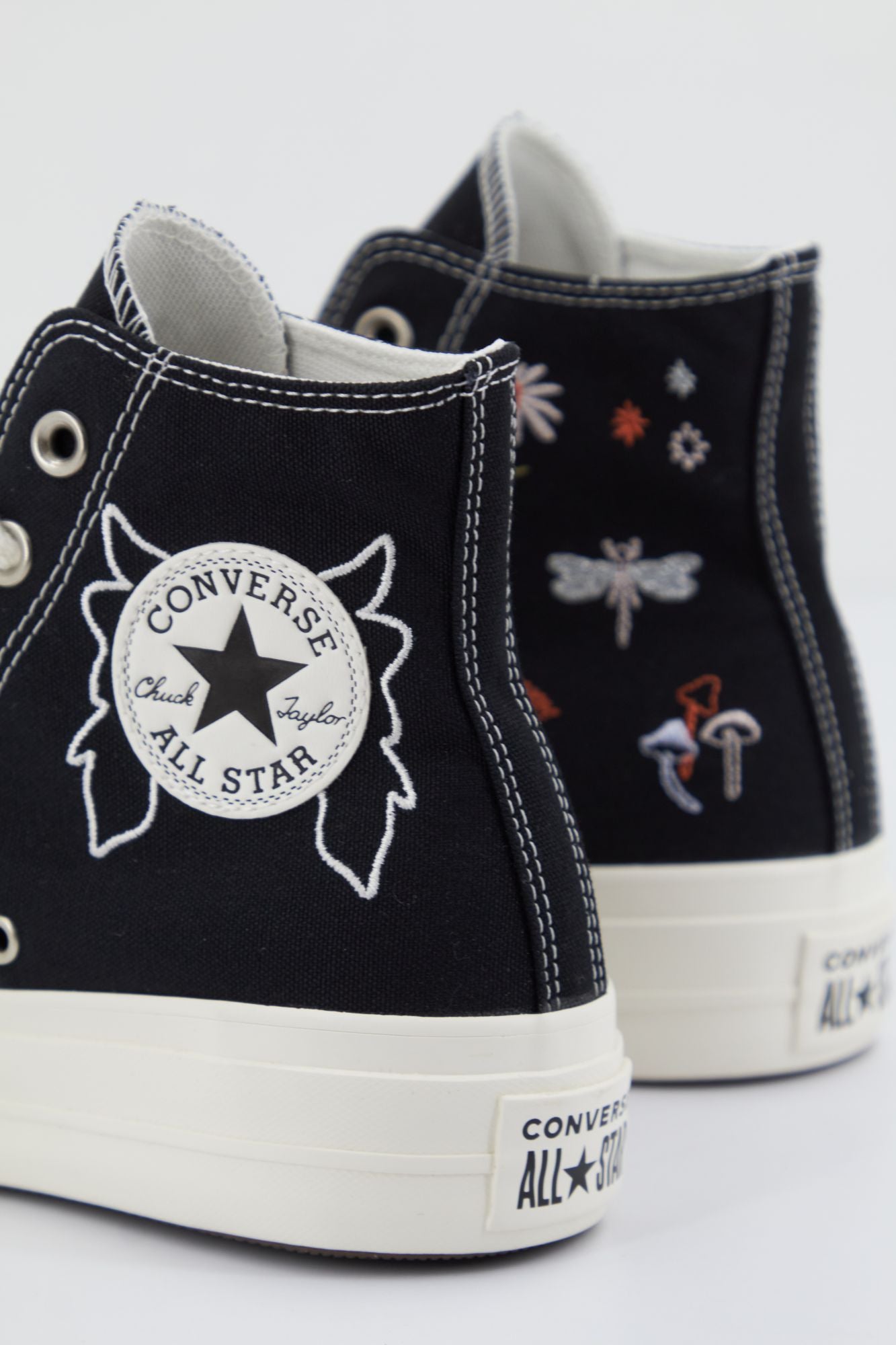 CONVERSE CHUCK TAYLOR ALL STAR LIFT PLATFORM ENCHANTED GARDEN en color NEGRO (4)