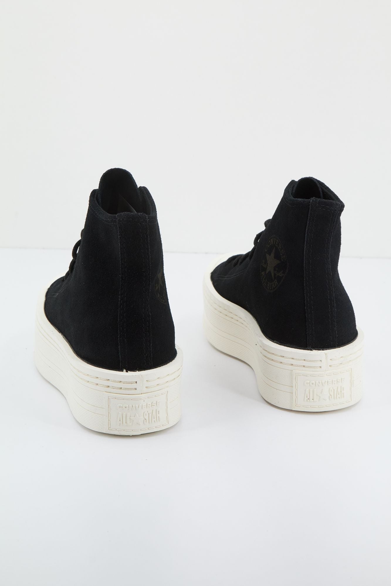 CONVERSE CHUCK TAYLOR ALL STAR MODERN LIFT PLATFORM MONO SUEDE en color NEGRO (4)