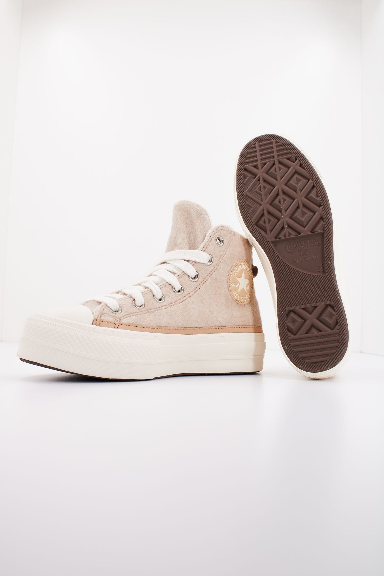 CONVERSE CHUCK TAYLOR ALL STAR LIFT PLATFORM FAUX MOHAIR en color BEIS (4)