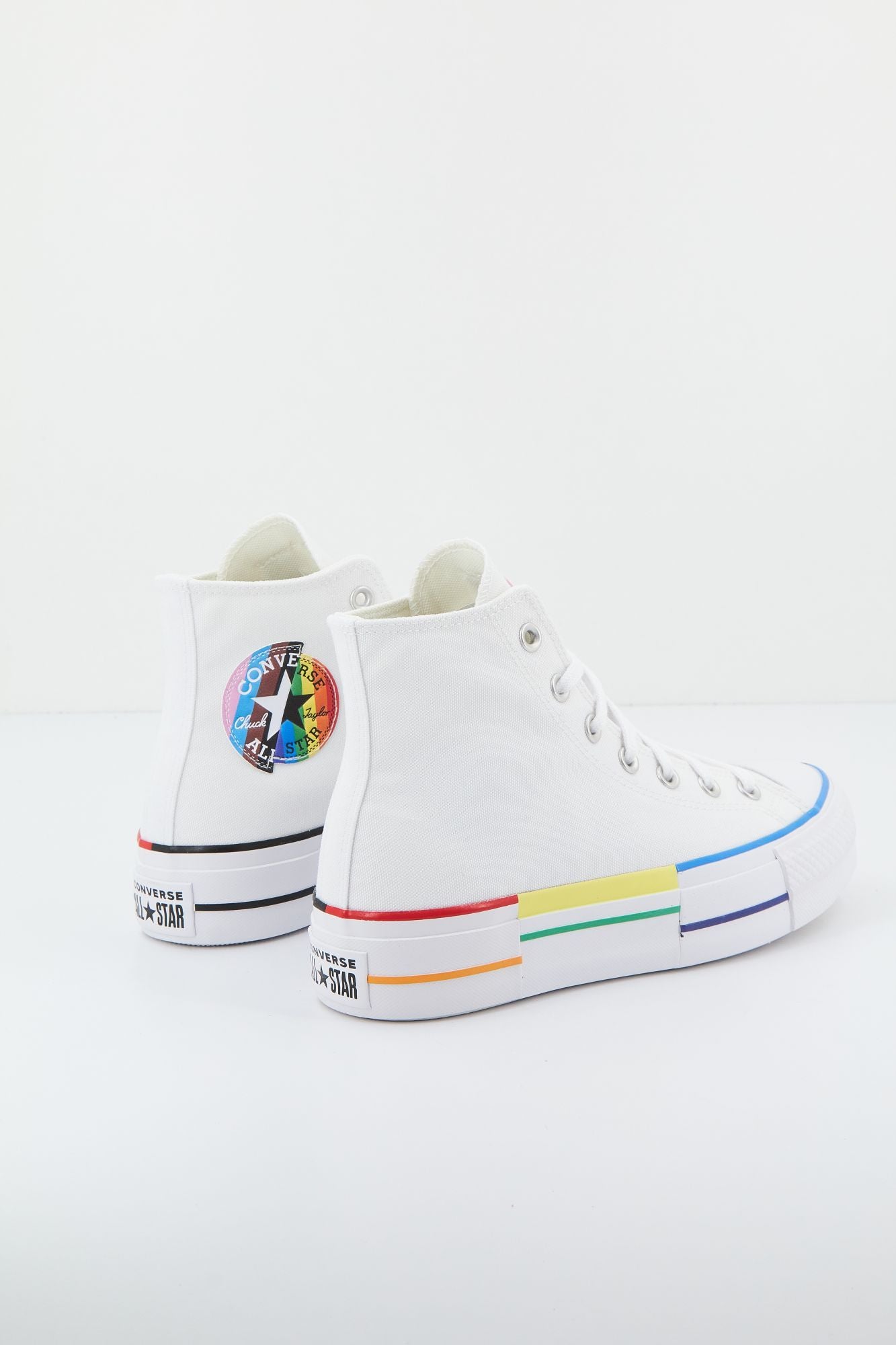 CONVERSE CHUCK TAYLOR ALL STAR LIFT HI en color BLANCO (4)