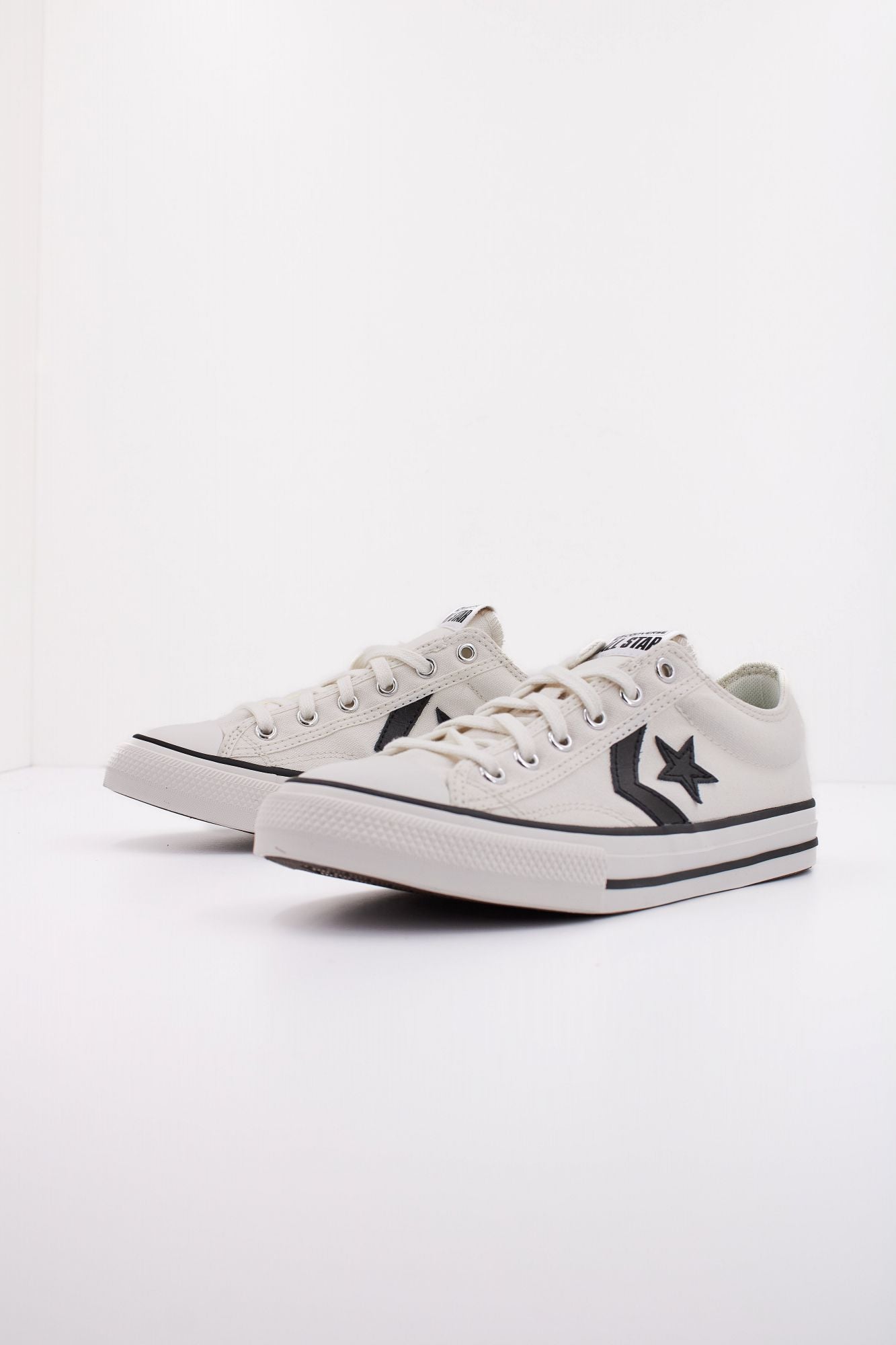 CONVERSE STAR PLAYER 76 en color BLANCO (2)