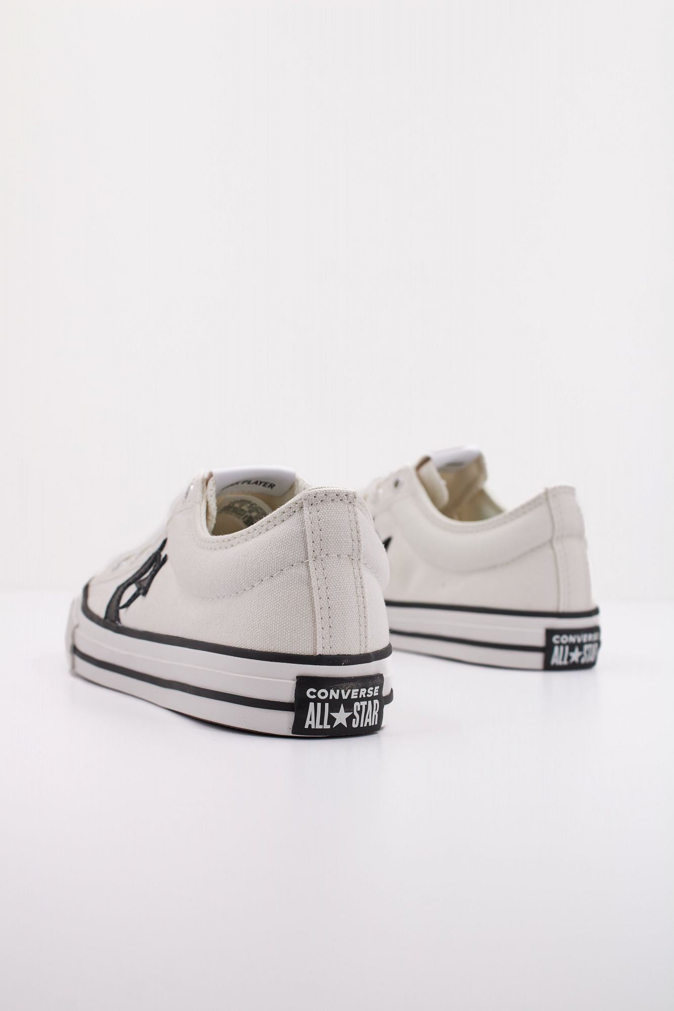 CONVERSE STAR PLAYER 76 en color BLANCO (4)