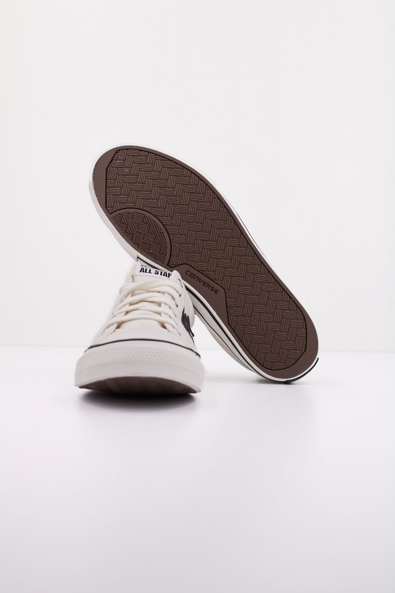 CONVERSE STAR PLAYER 76 en color BLANCO (5)